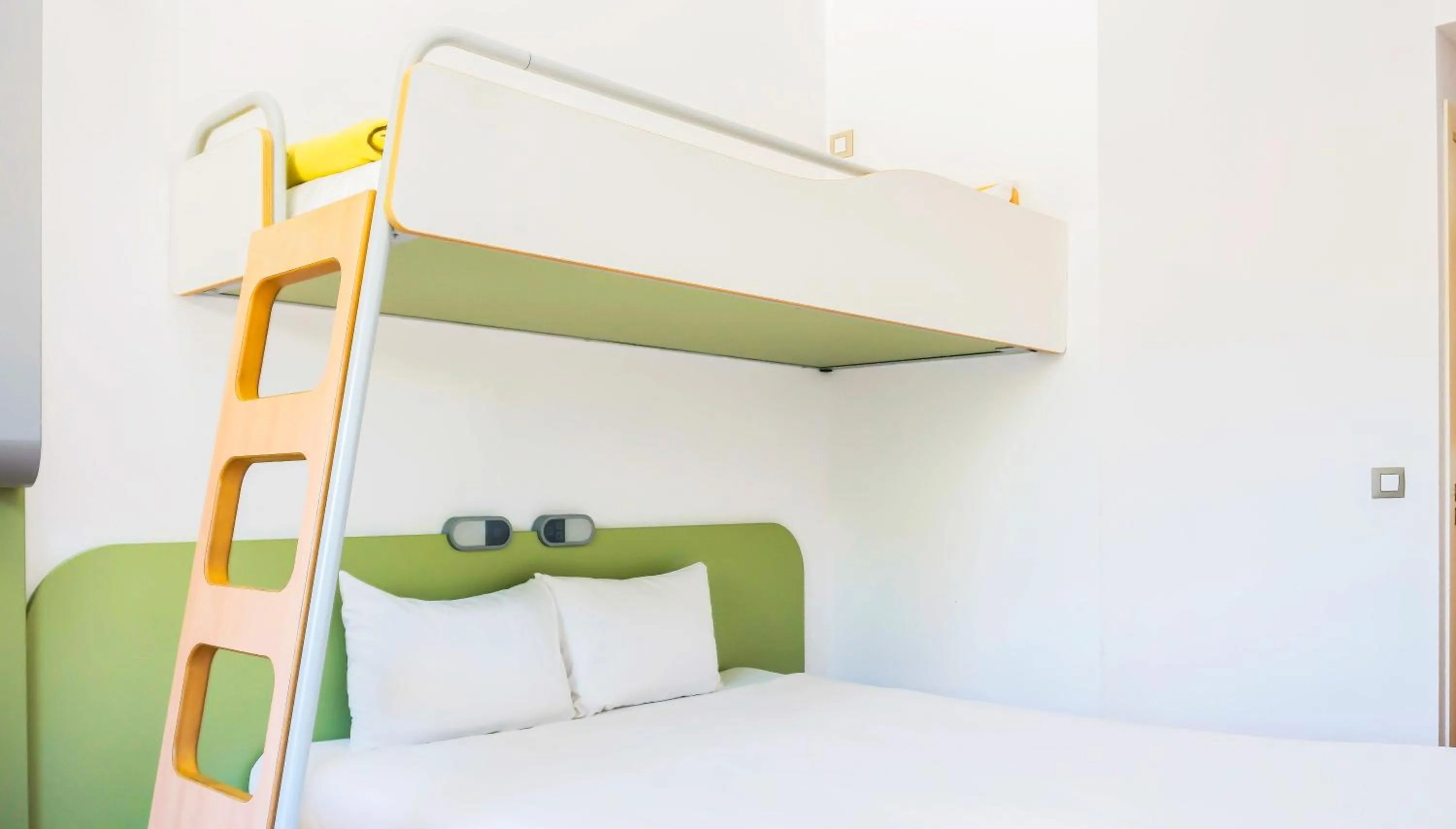 Bed in Ibis Budget Bilbao Arrigorriaga