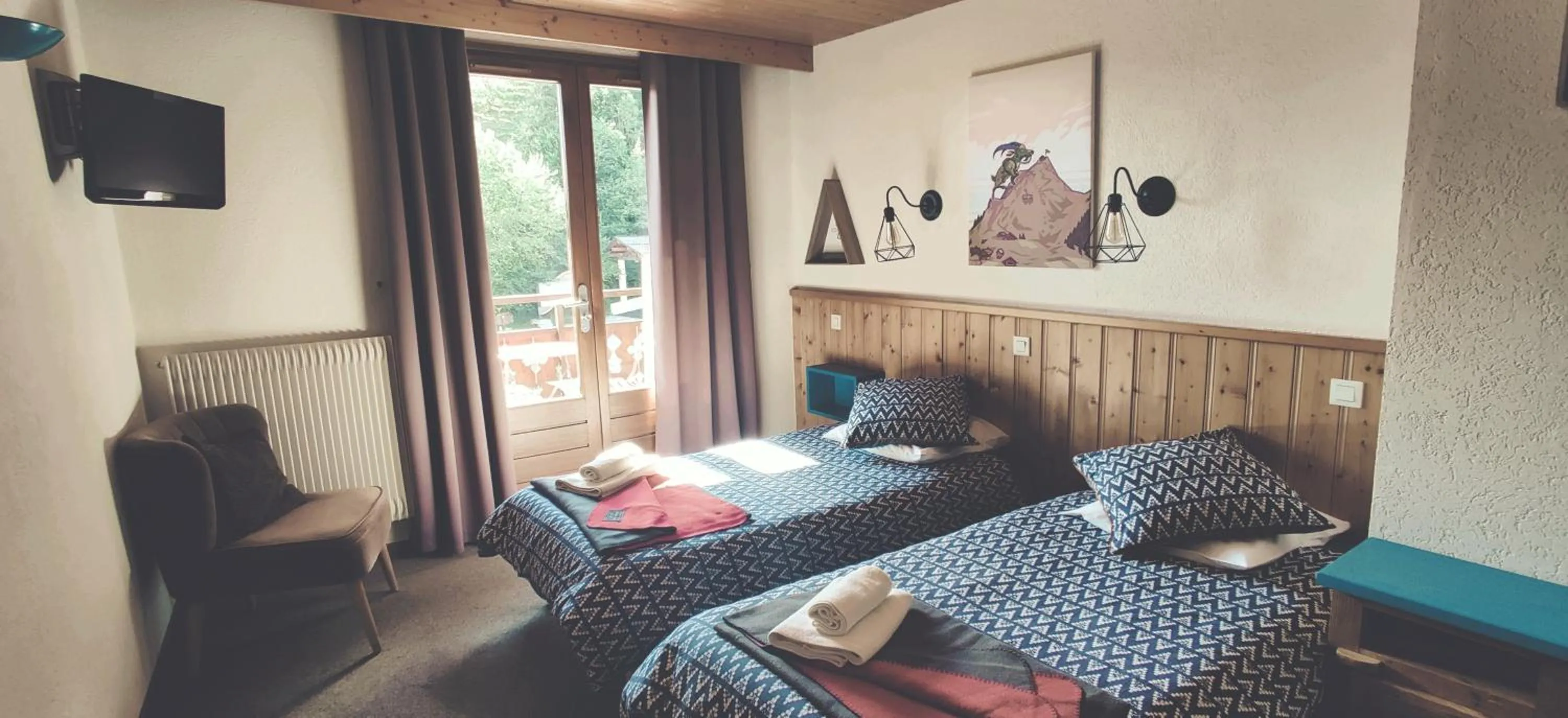 Bed in Le Rookie Mountain