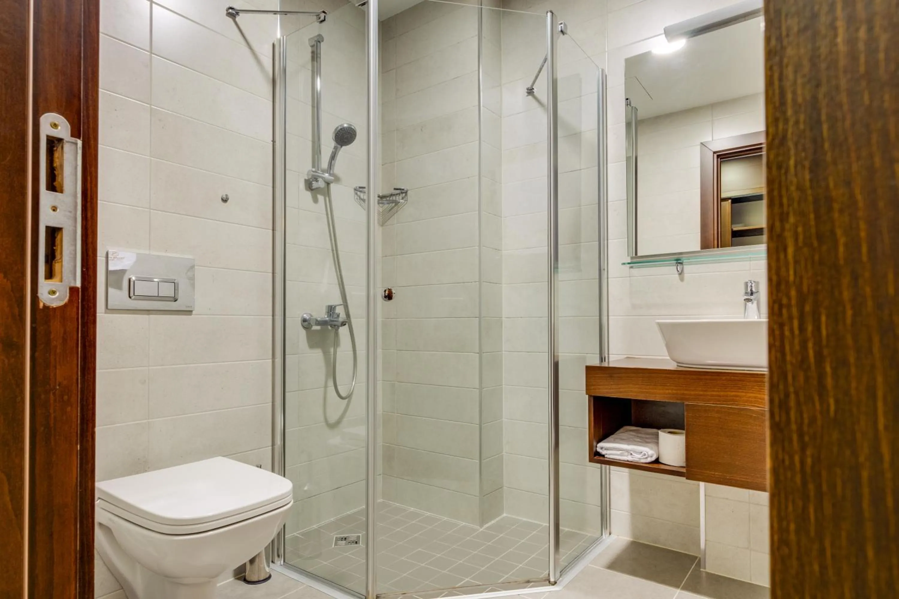 Shower in Hotel Salvador