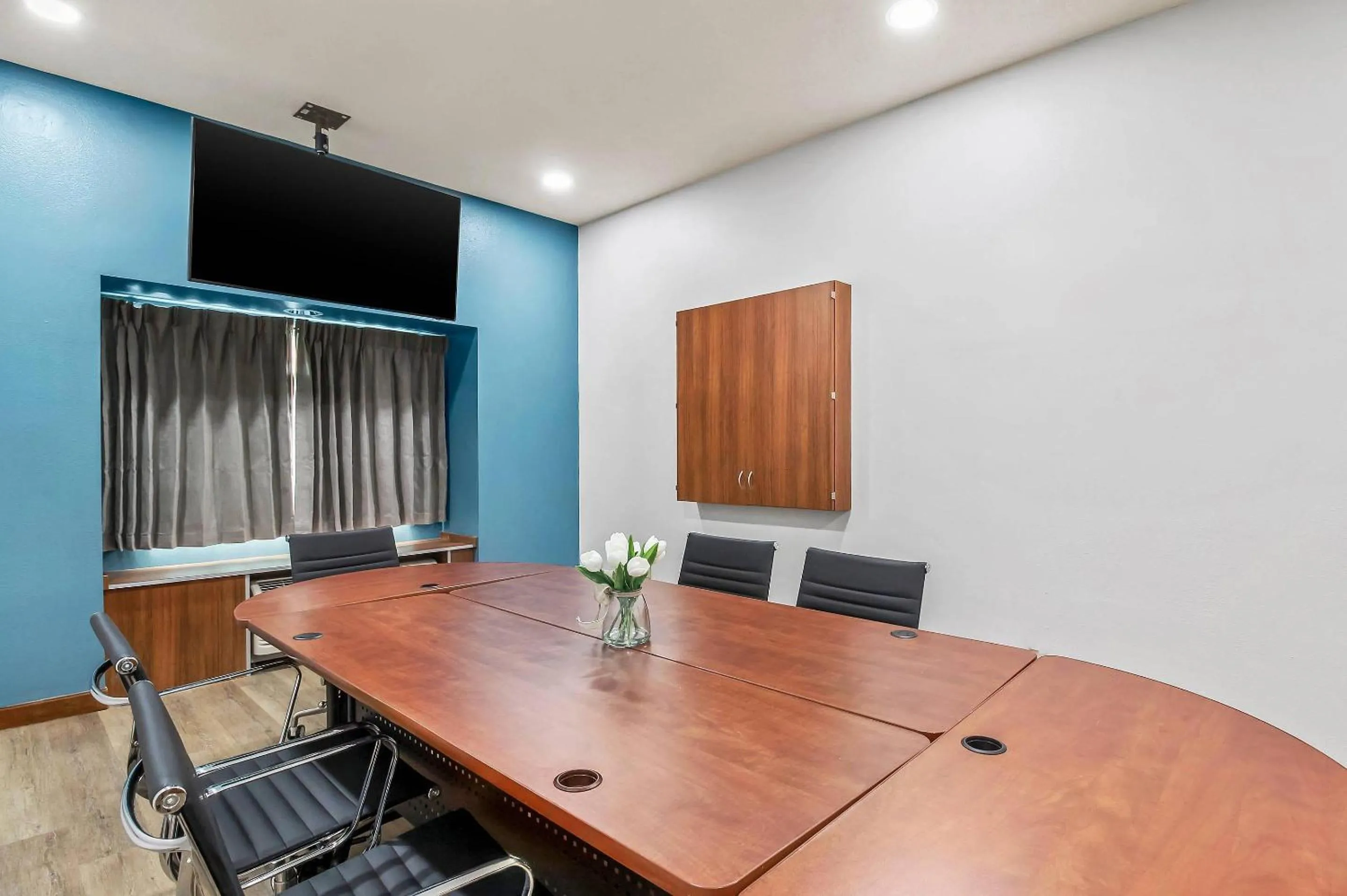 Meeting/conference room in Quality Inn & Suites