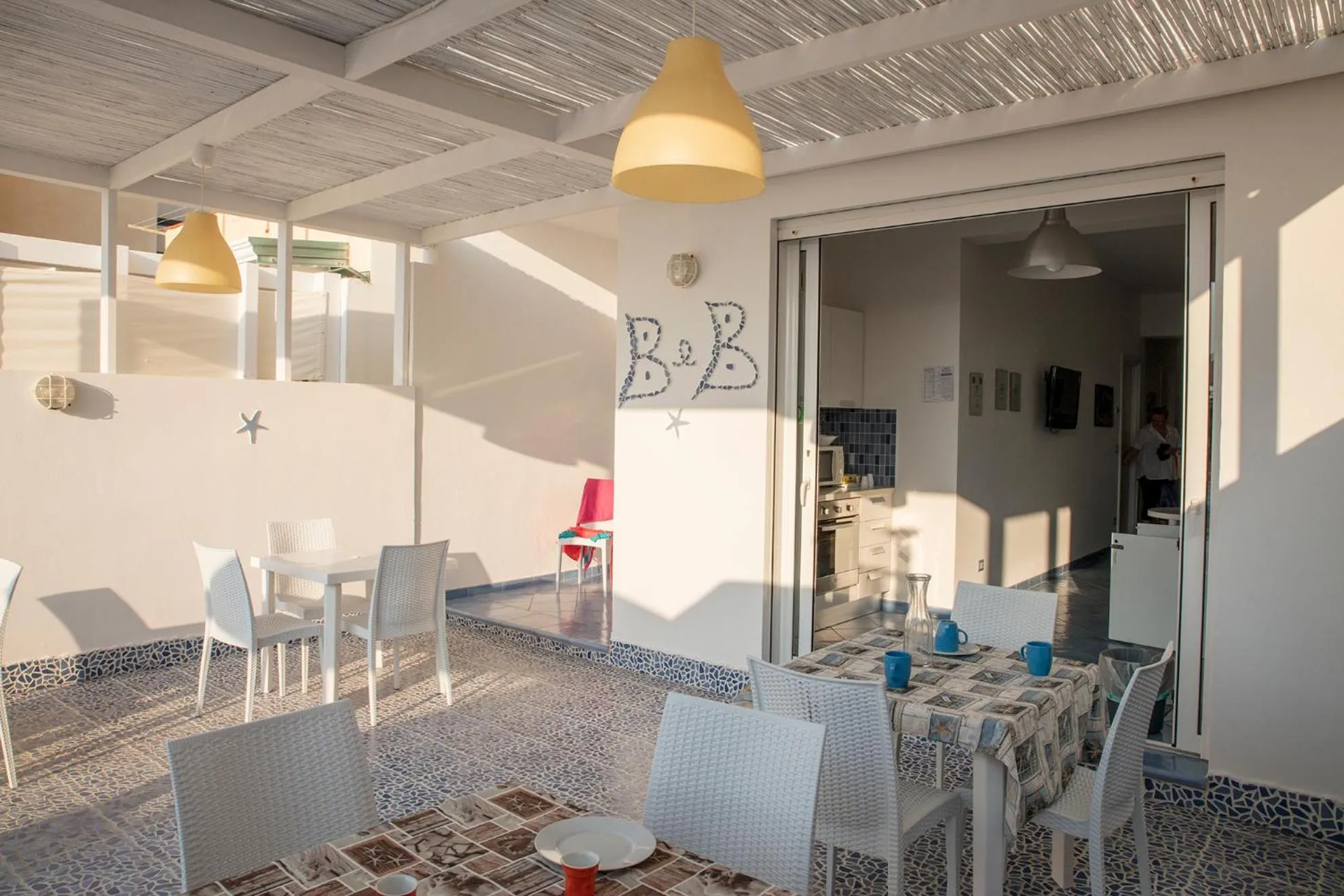 Patio in B&B Stella Marina