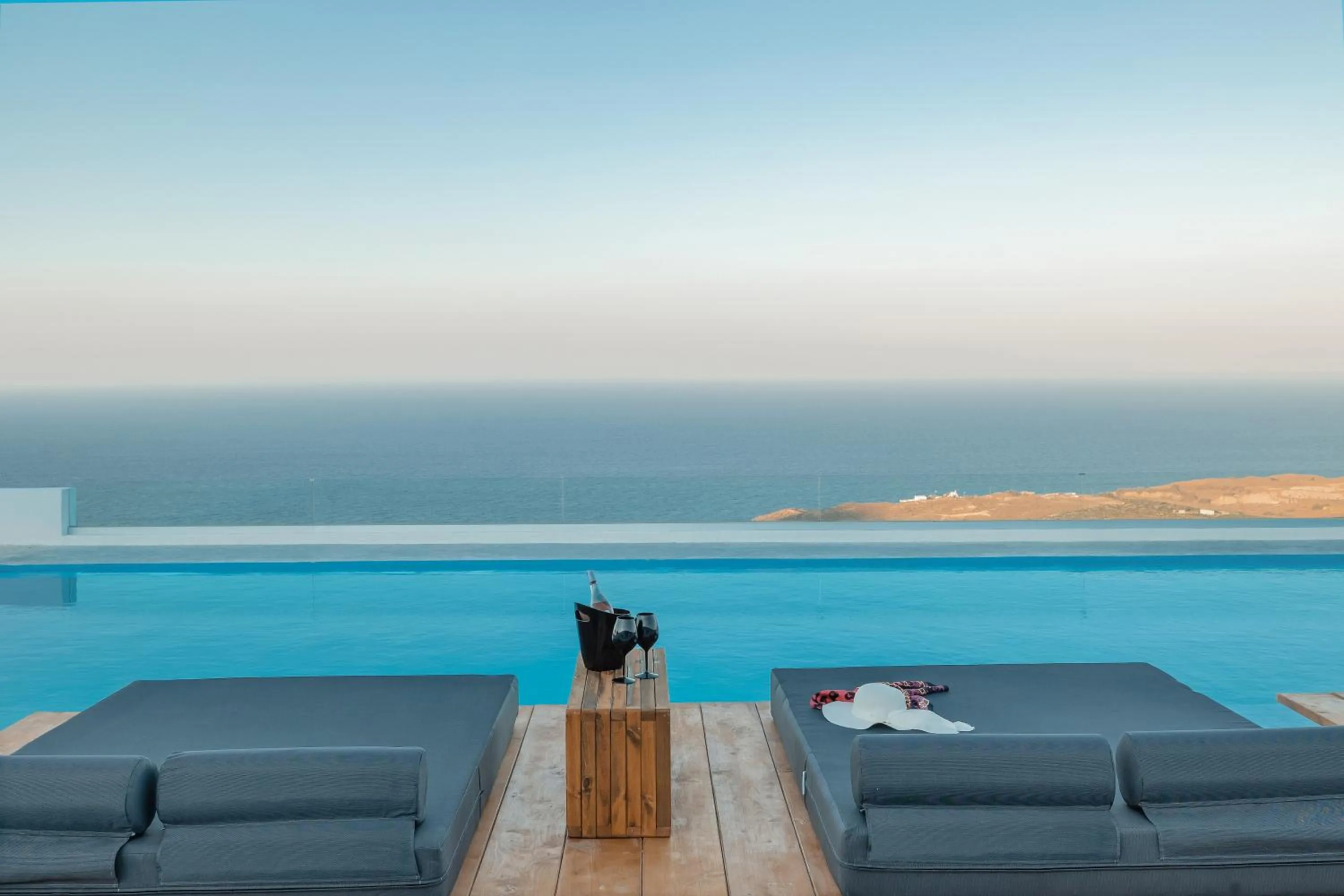 Sea view in Oyster Luxury Suites