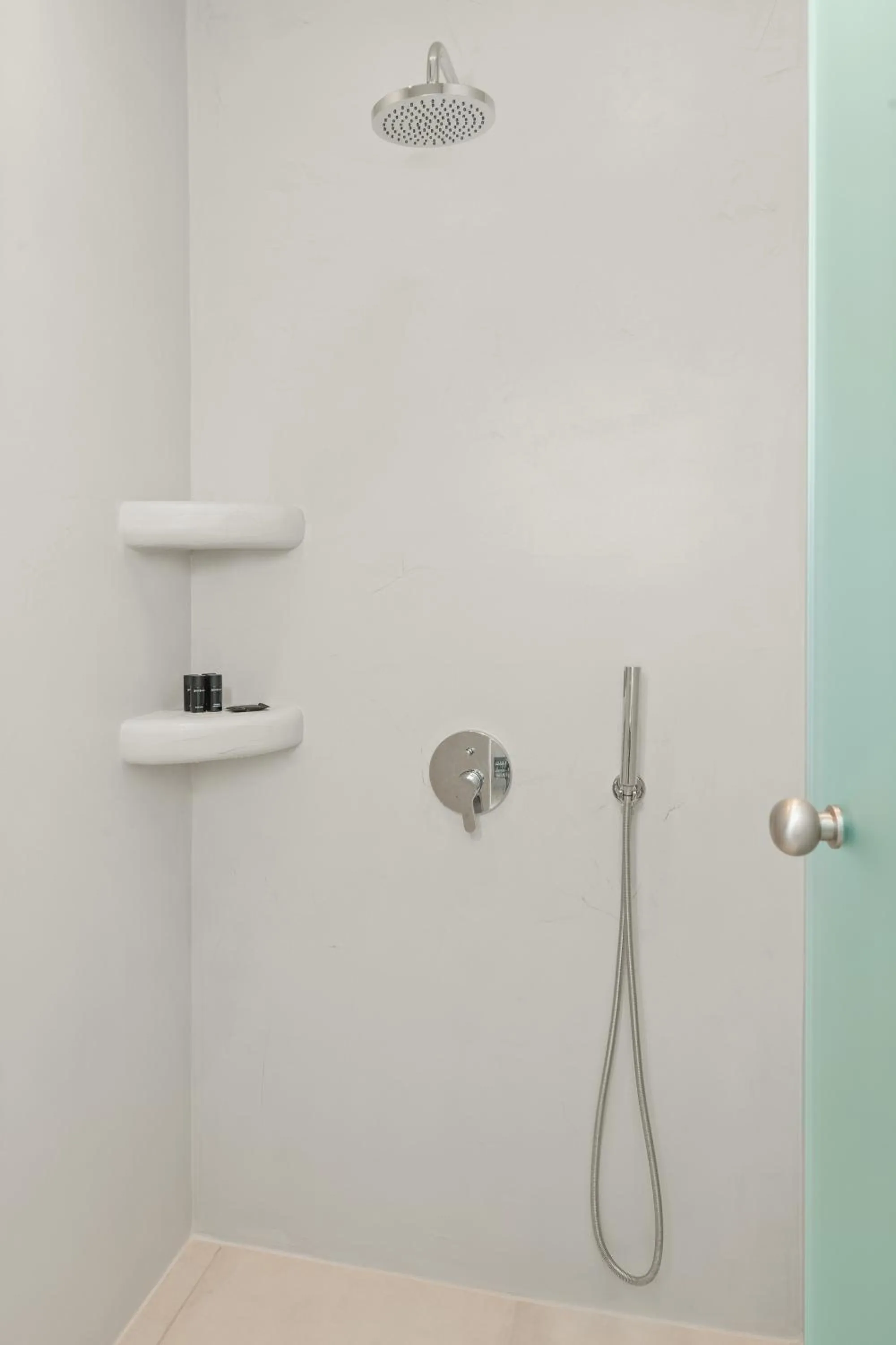 Shower in Oyster Luxury Suites