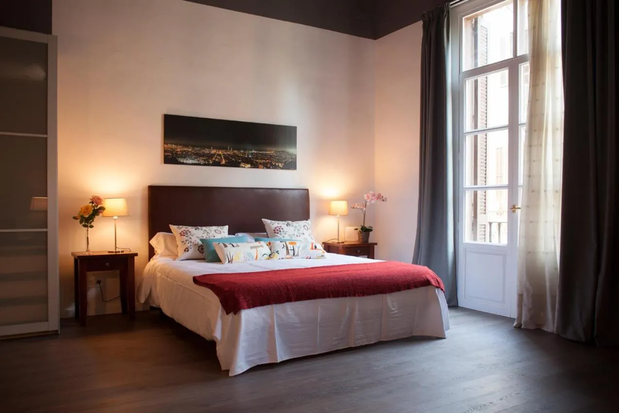 Photo of the whole room, Bed in Colom Apartments