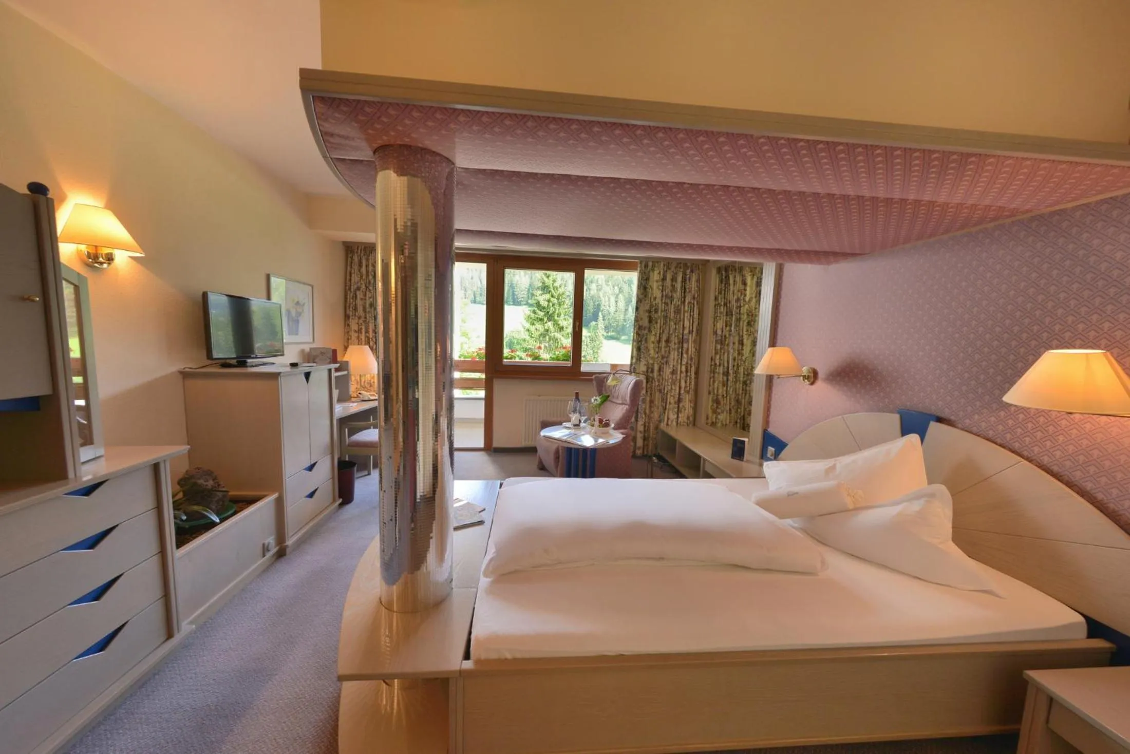 Bed in Hotel St. Oswald