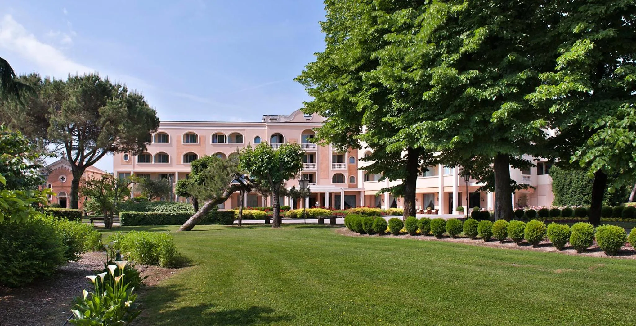Garden in Hotel Terme Neroniane