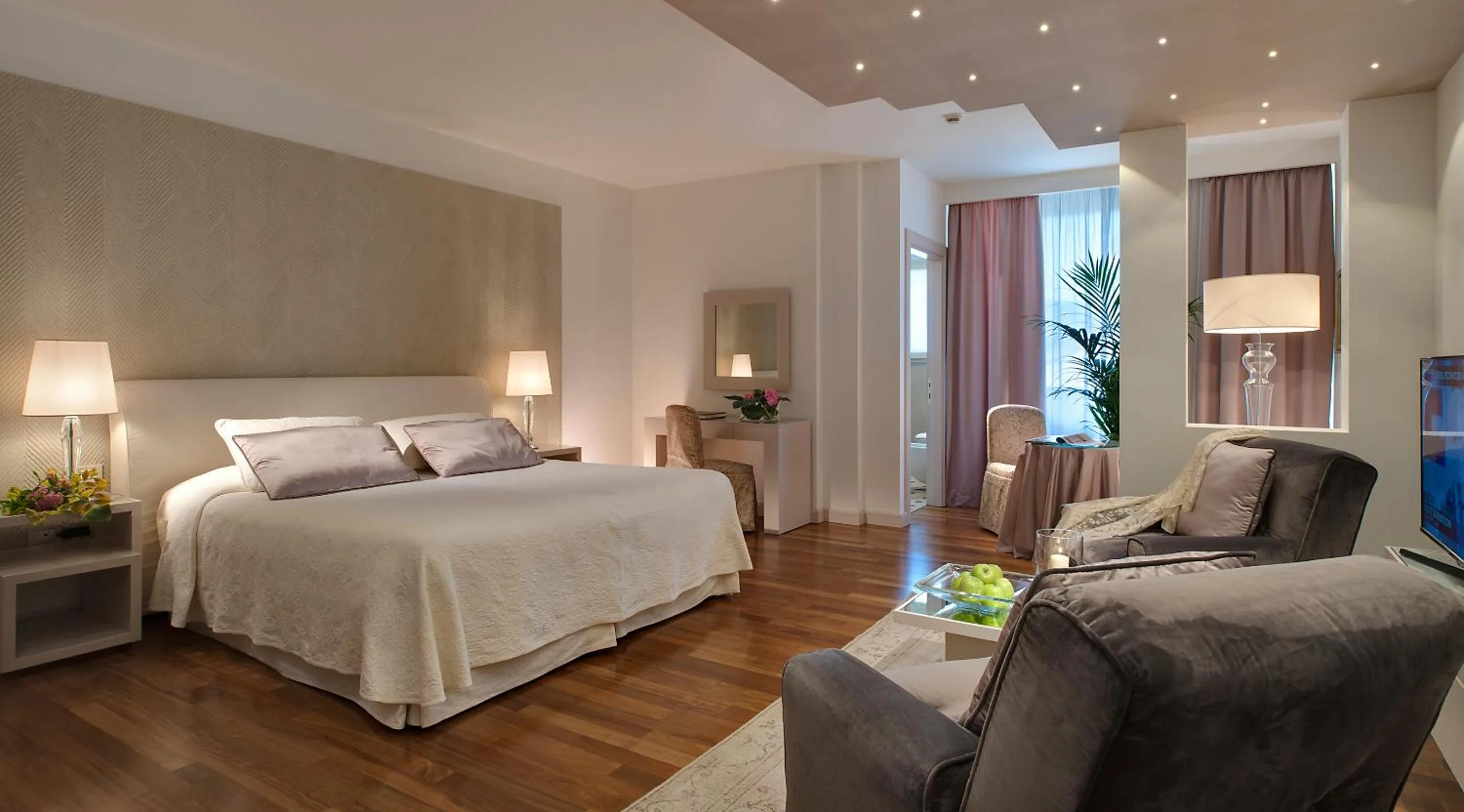 Photo of the whole room, Bed in Hotel Terme Neroniane