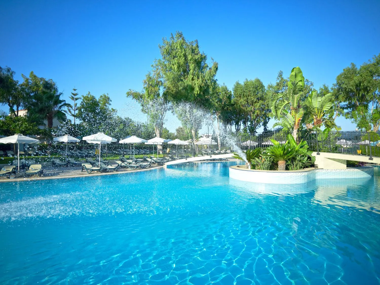 Swimming pool in Atlantica Princess Hotel