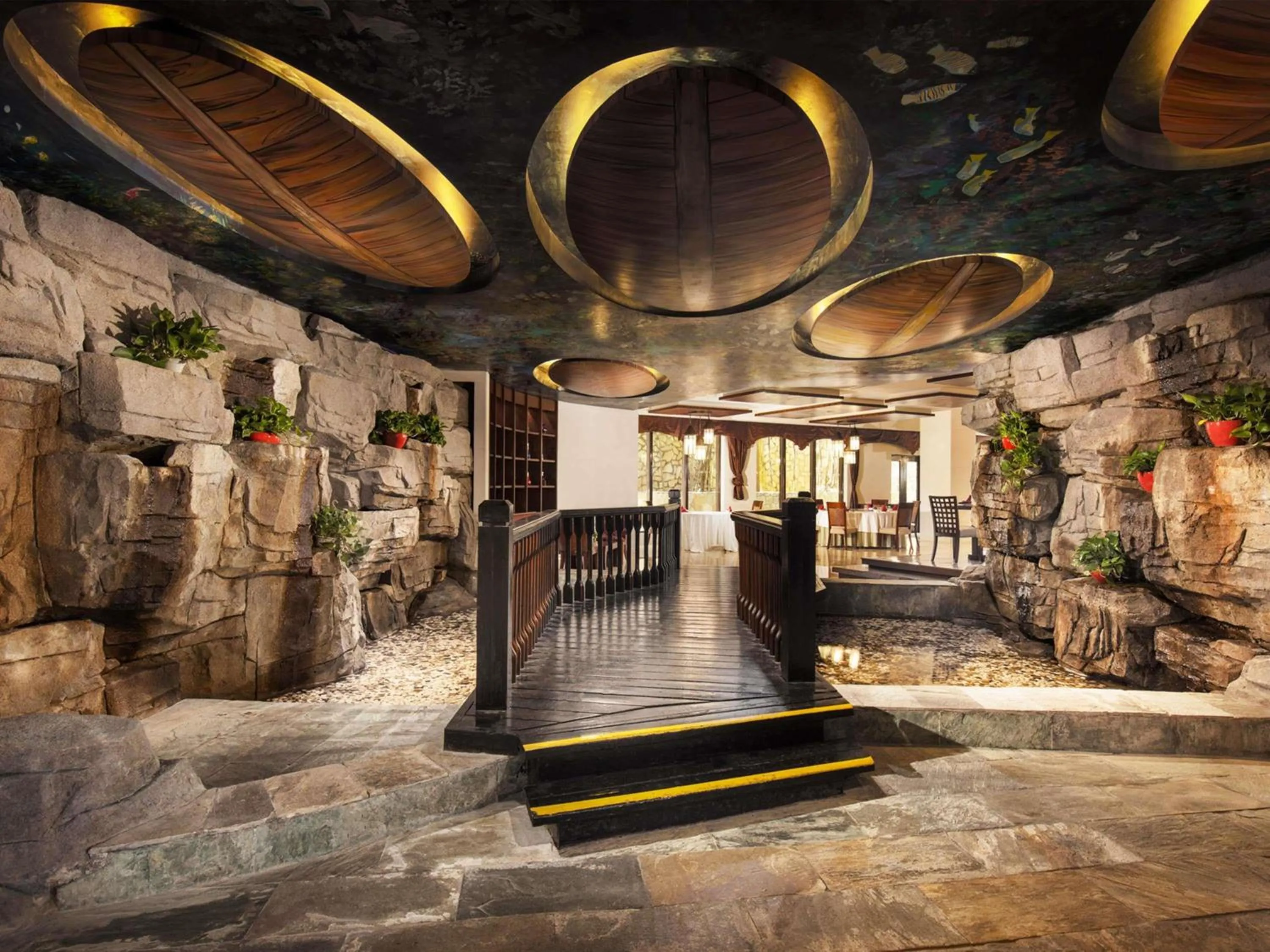 Restaurant/places to eat in Pullman Sanya Yalong Bay Villas & Resort