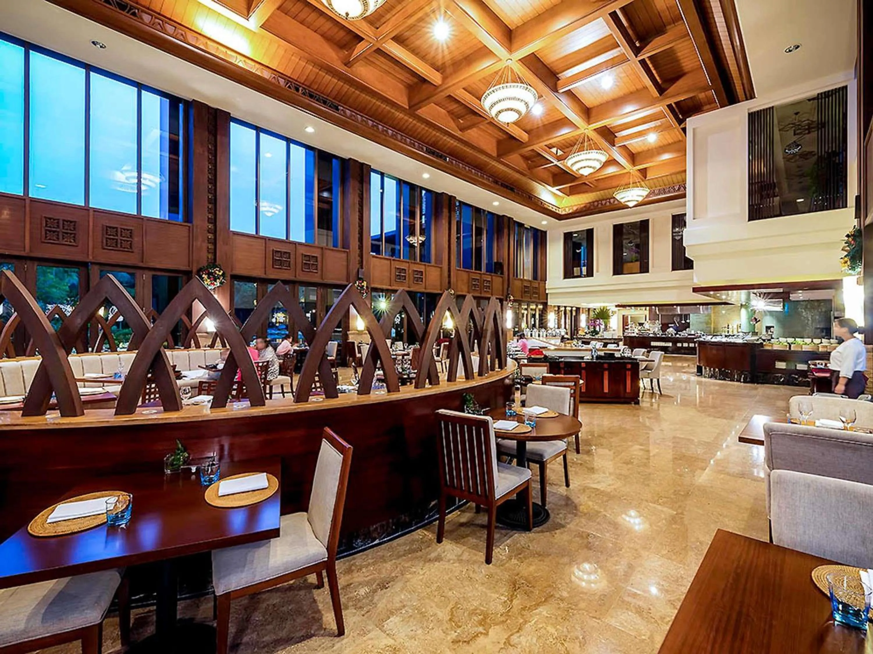 Restaurant/places to eat in Pullman Sanya Yalong Bay Villas & Resort