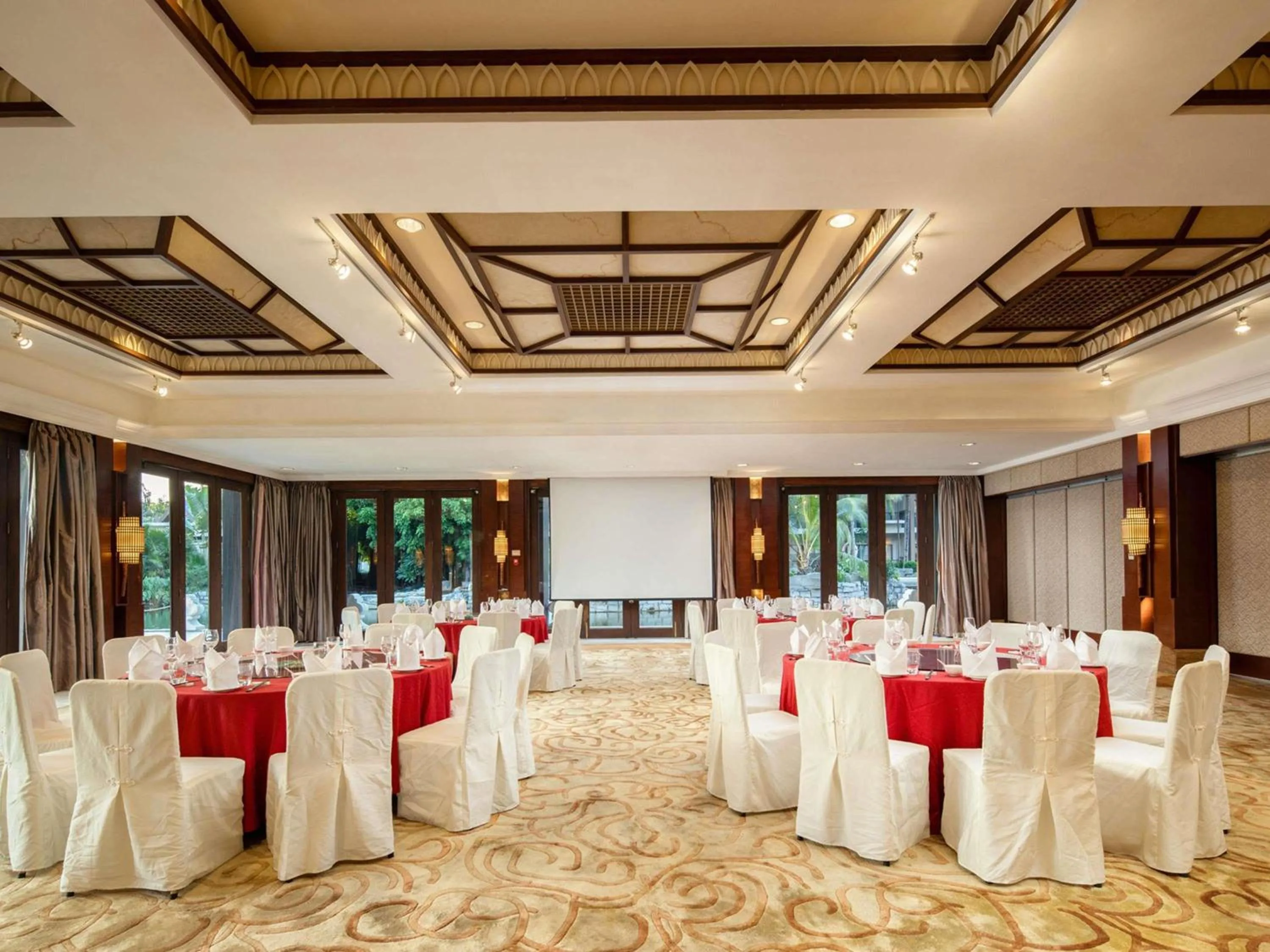 Meeting/conference room in Pullman Sanya Yalong Bay Villas & Resort