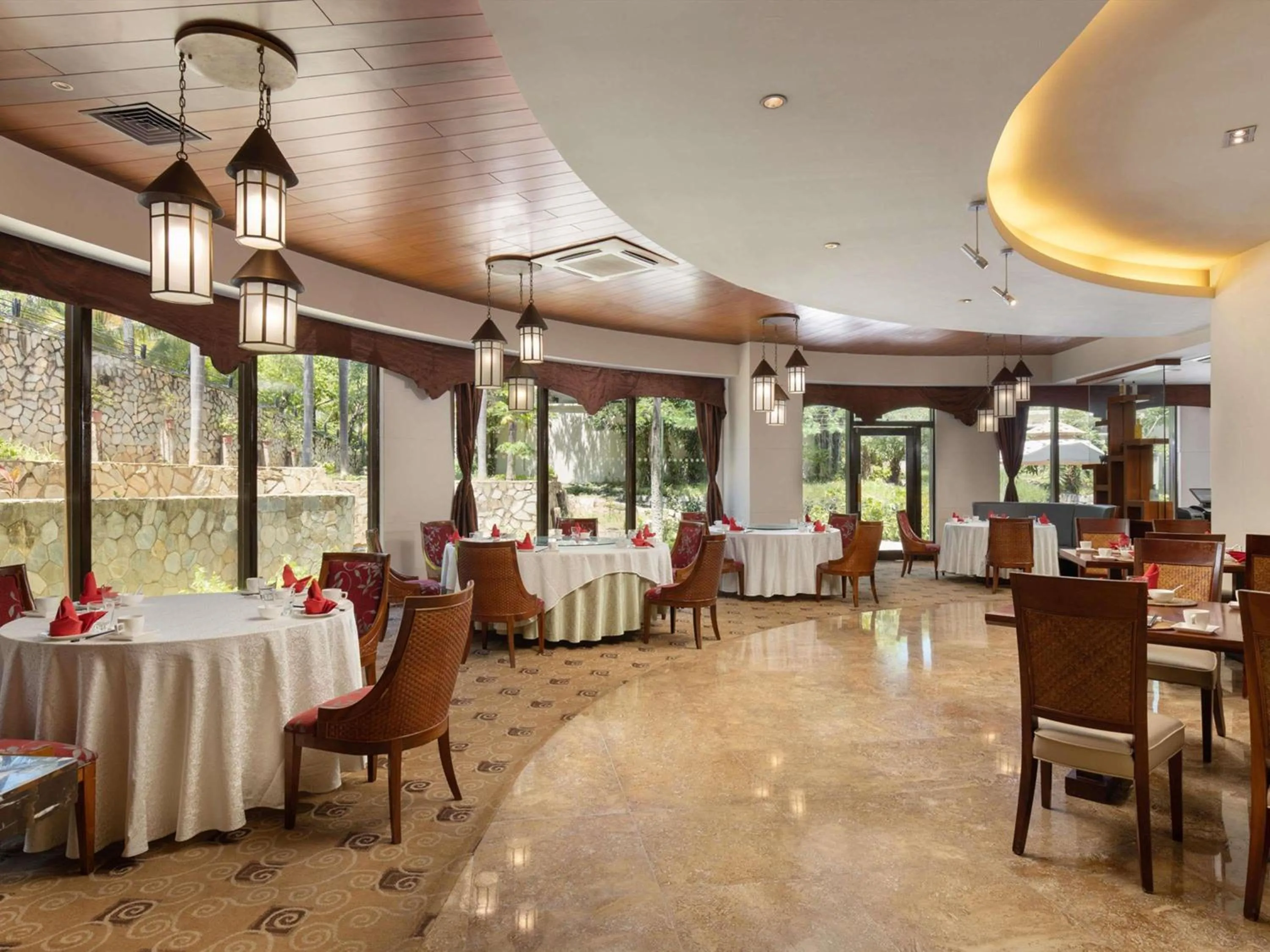 Restaurant/places to eat in Pullman Sanya Yalong Bay Villas & Resort