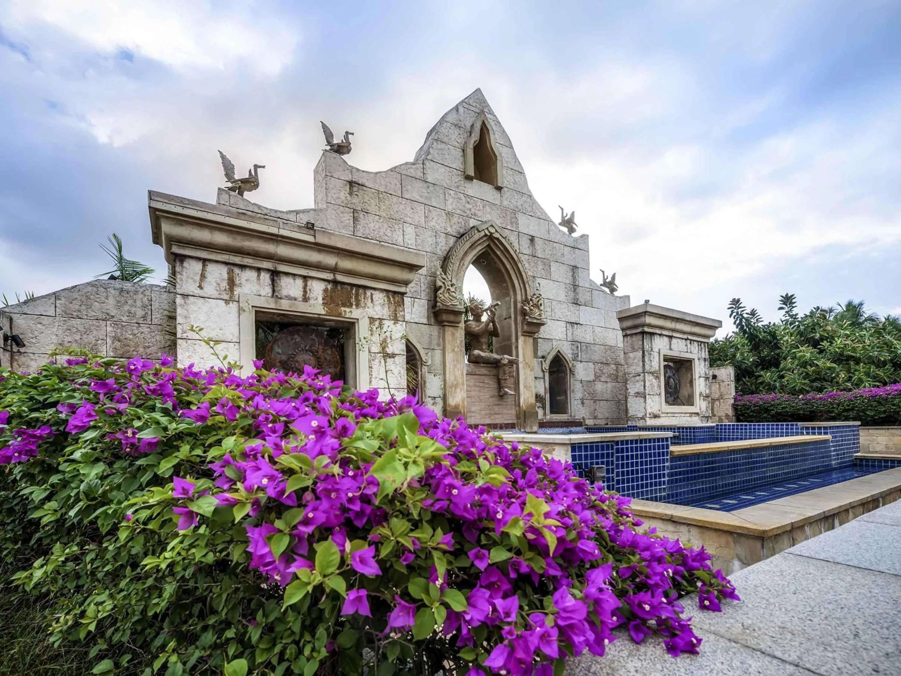 Property building in Pullman Sanya Yalong Bay Villas & Resort