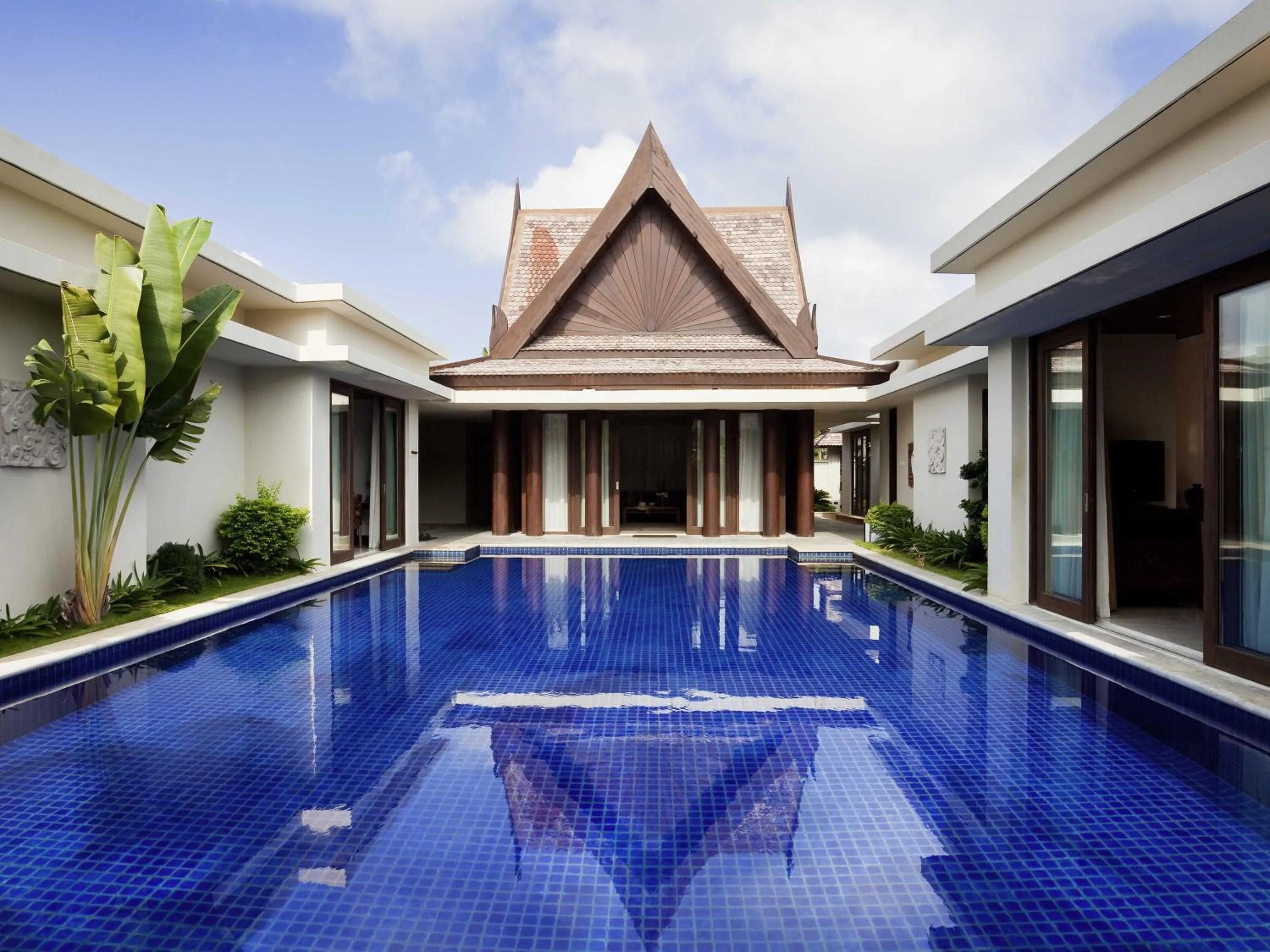 Property building in Pullman Sanya Yalong Bay Villas & Resort