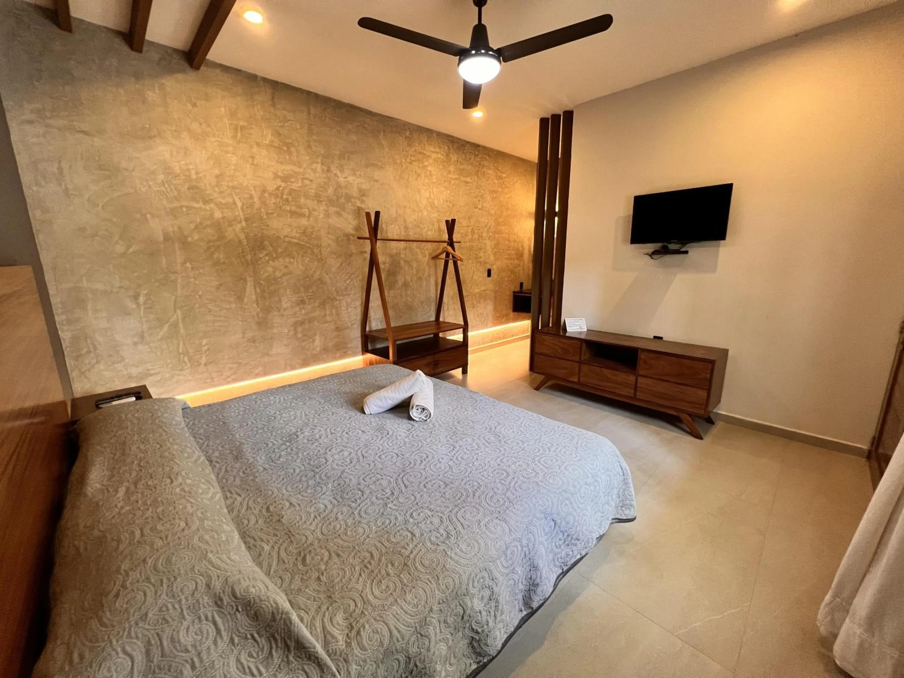 Bedroom, Bed in Hotel Palmeras