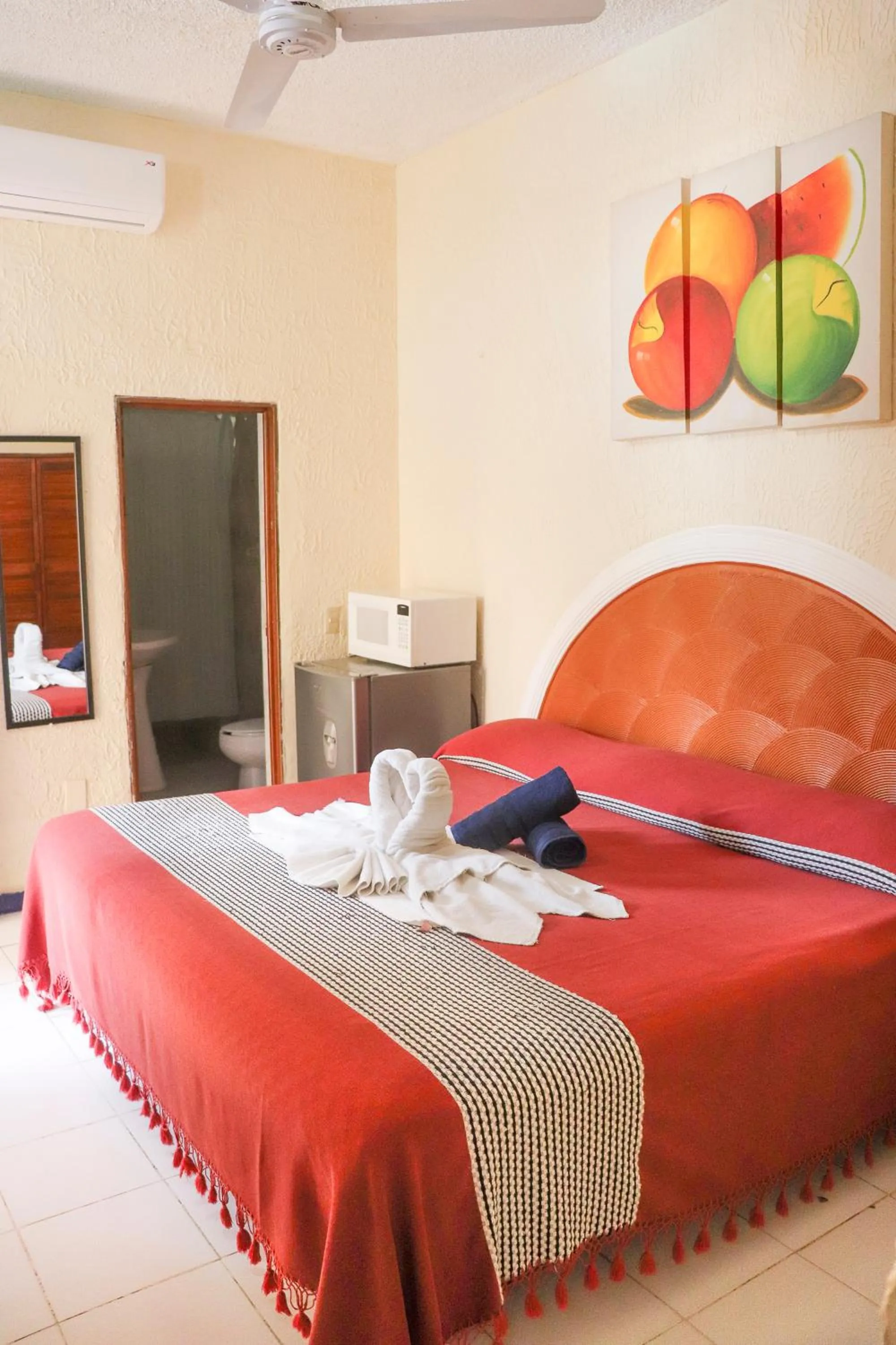 Bed in Hotel Palmeras