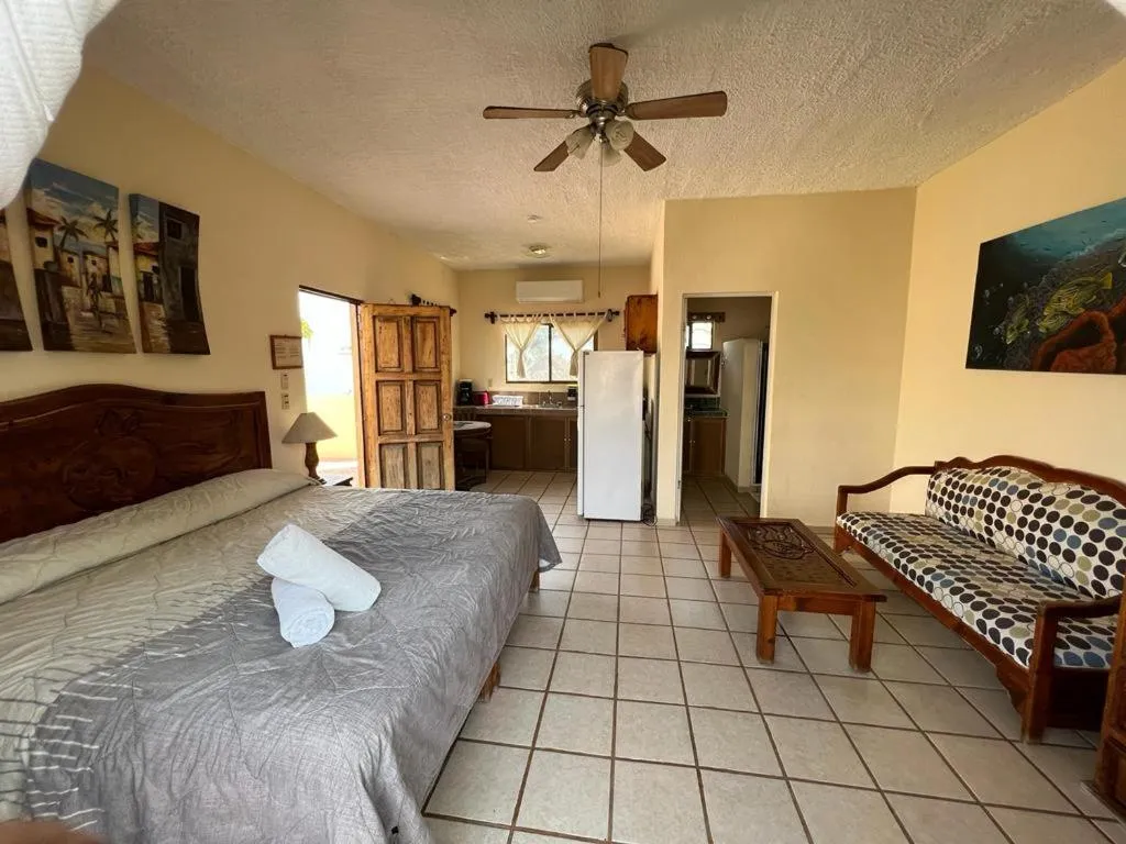 Photo of the whole room, Bed in Hotel Palmeras