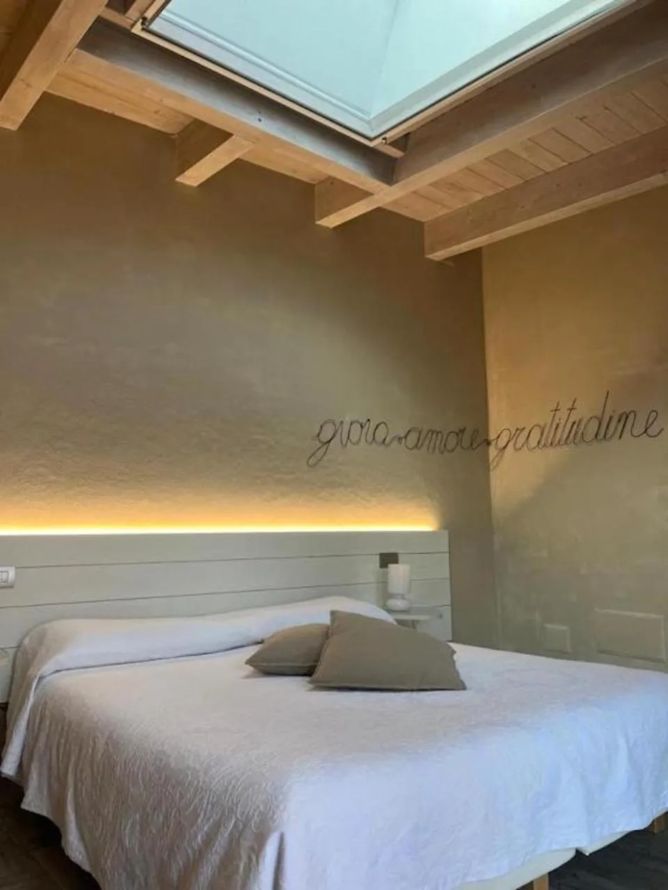 Bedroom, Bed in Il Sambuco Innamorato