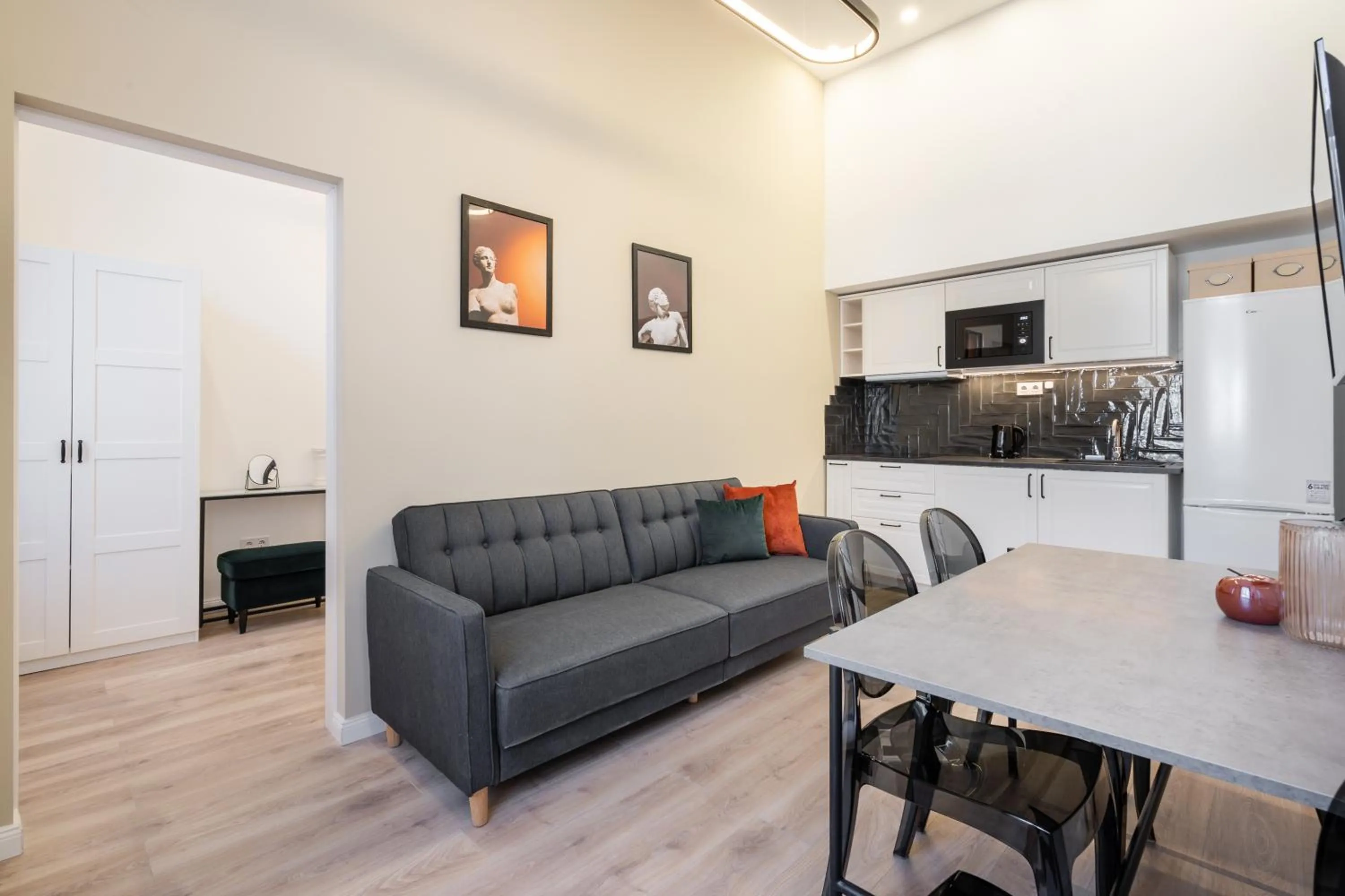 Kitchen or kitchenette in K33- Boutique Apartments, Best Location, by BQA