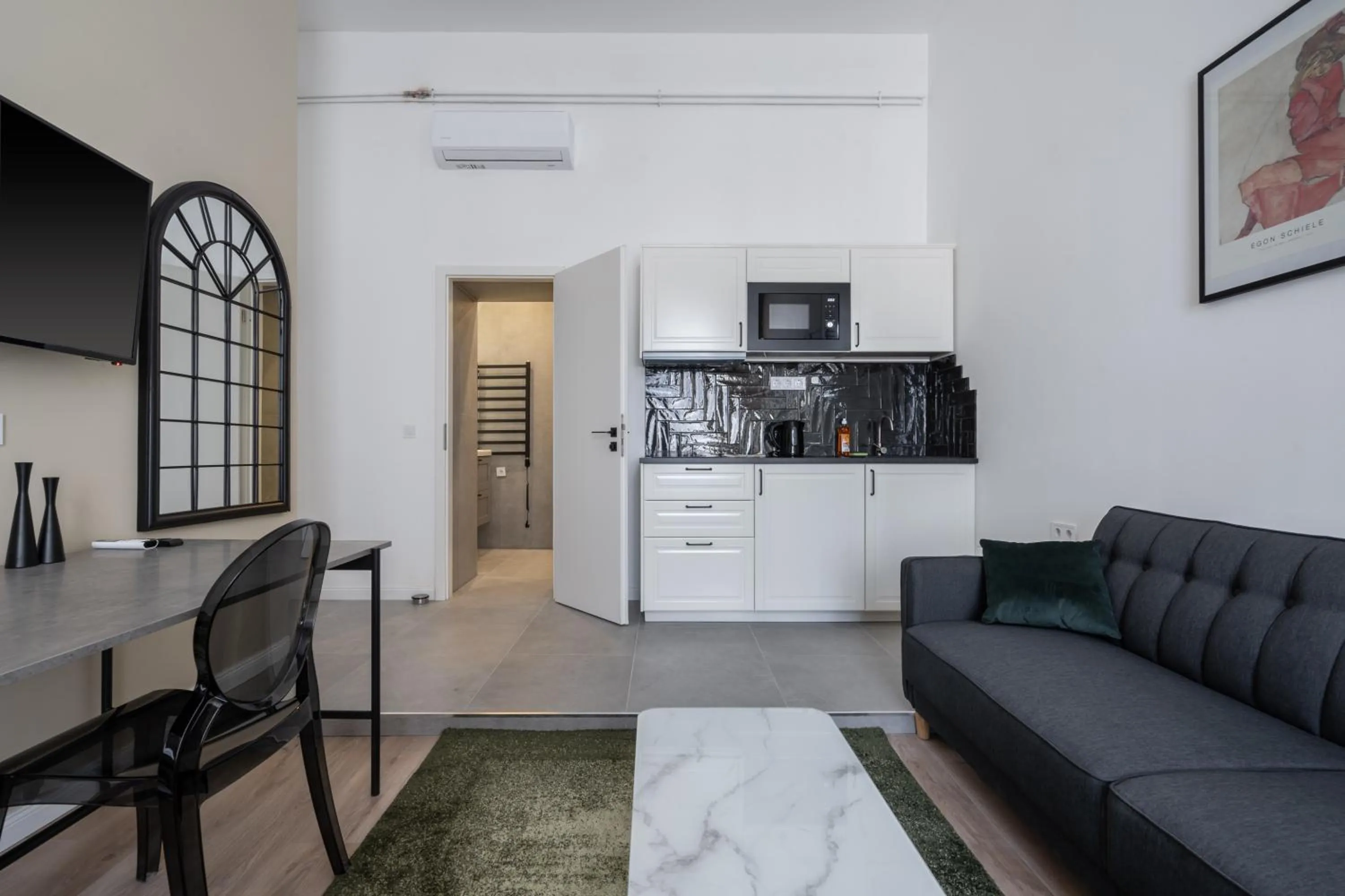 Kitchen or kitchenette in K33- Boutique Apartments, Best Location, by BQA