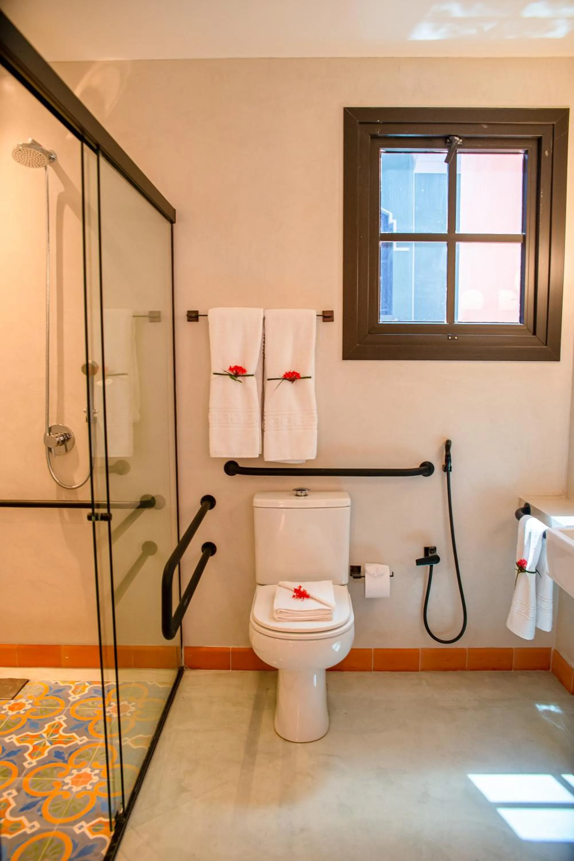 Shower in Exótica Boutique Hotel