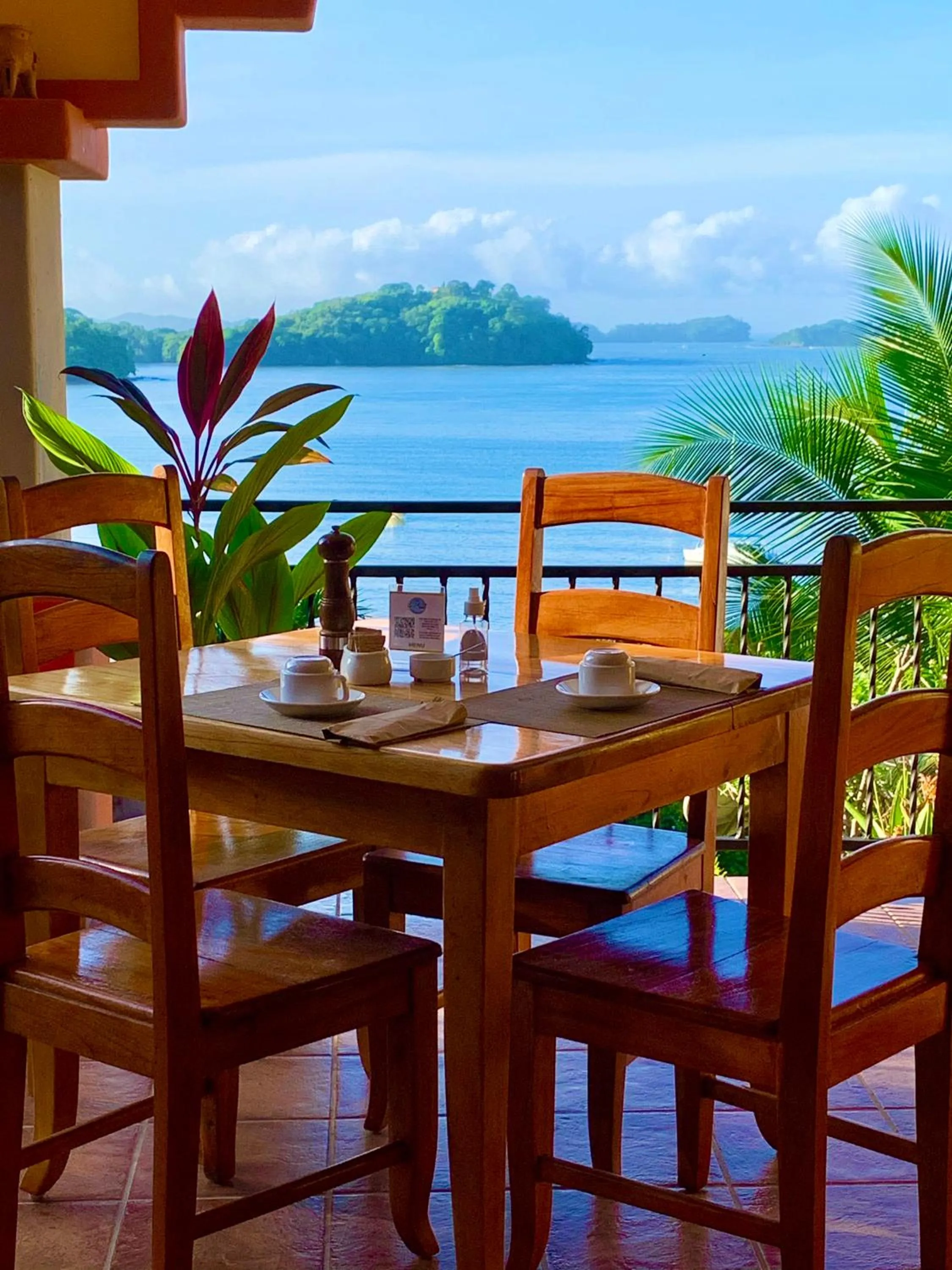 Restaurant/places to eat in Seagull Cove Resort