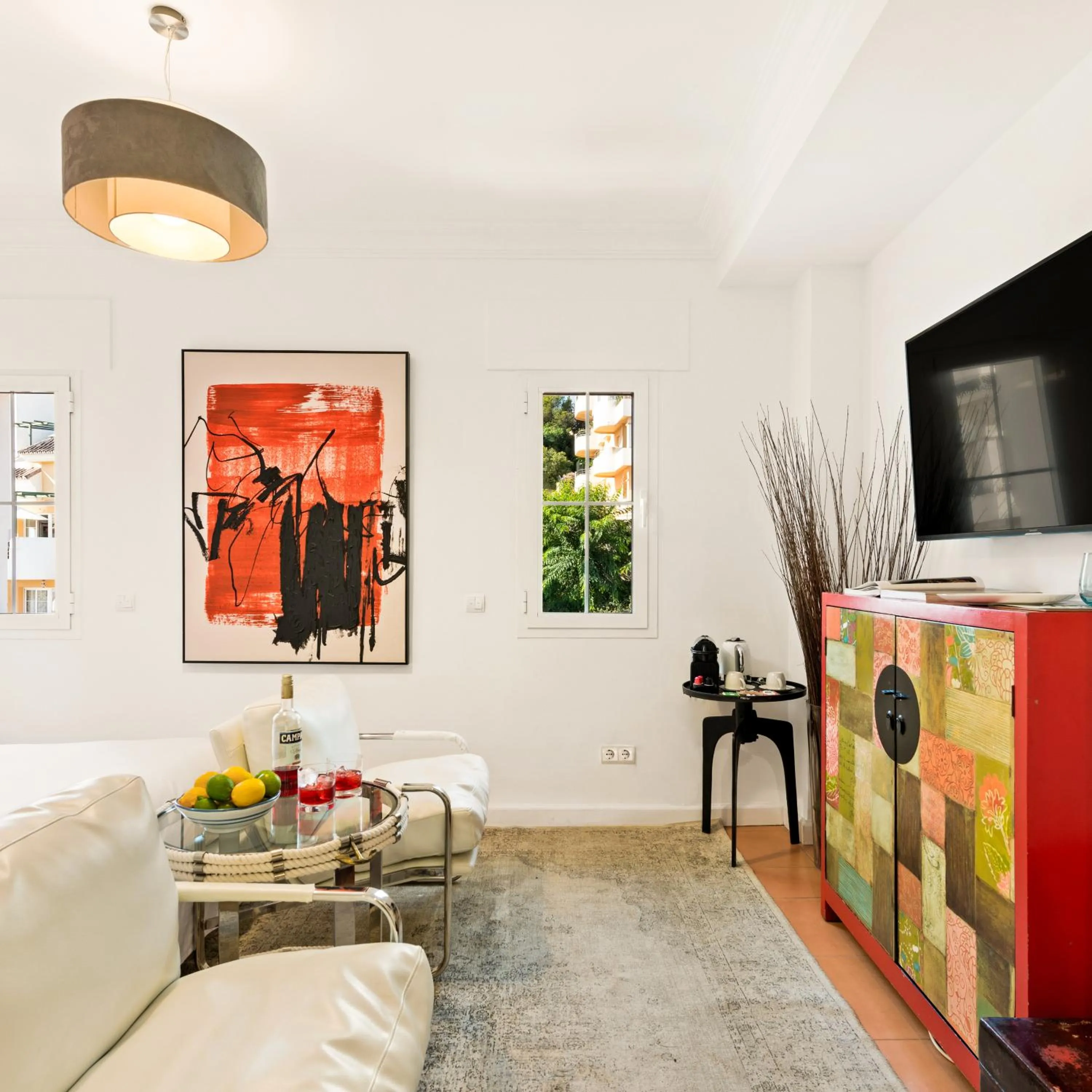 Photo of the whole room in Molo Luxury Suites Puerto Banus