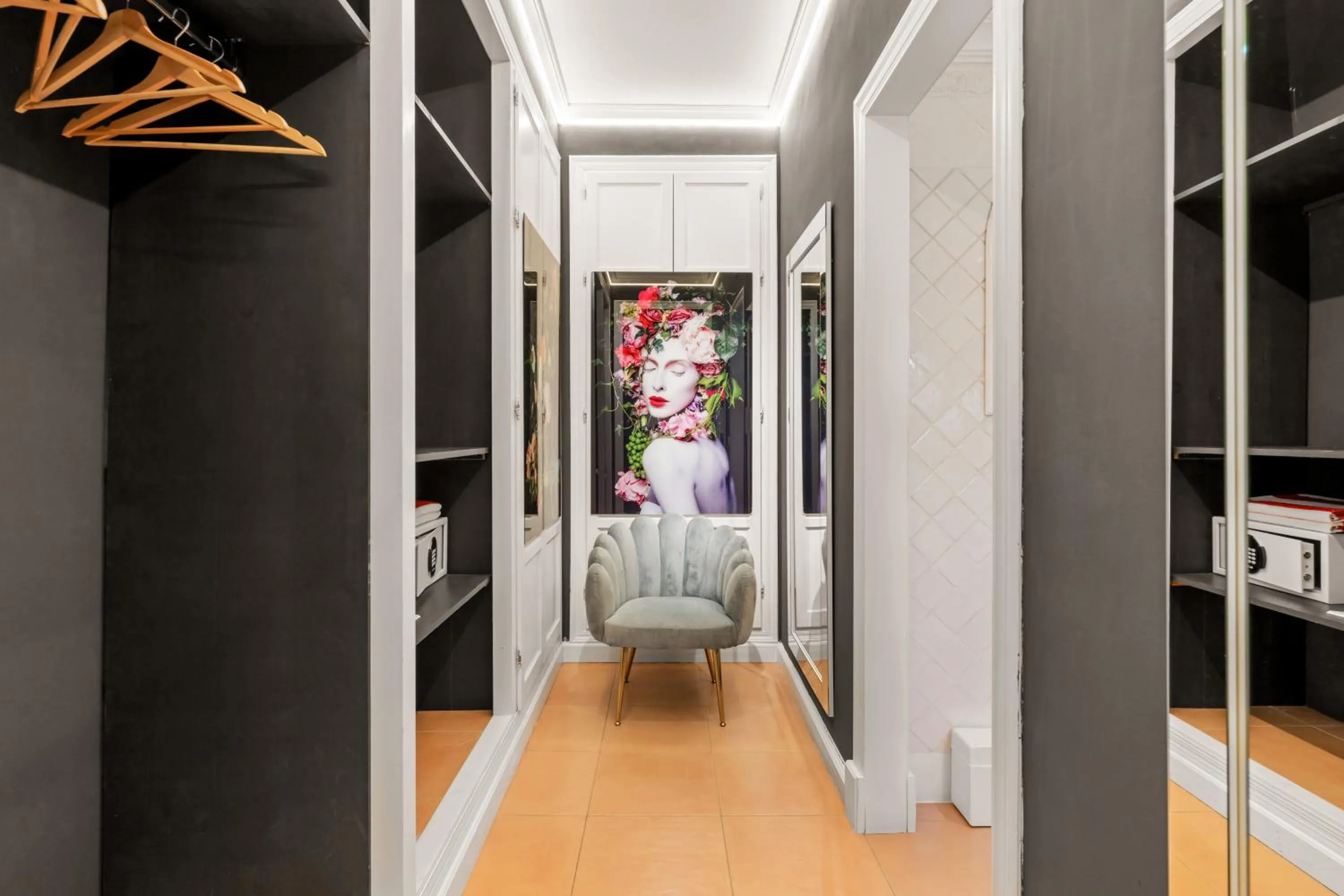 wardrobe in Molo Luxury Suites Puerto Banus