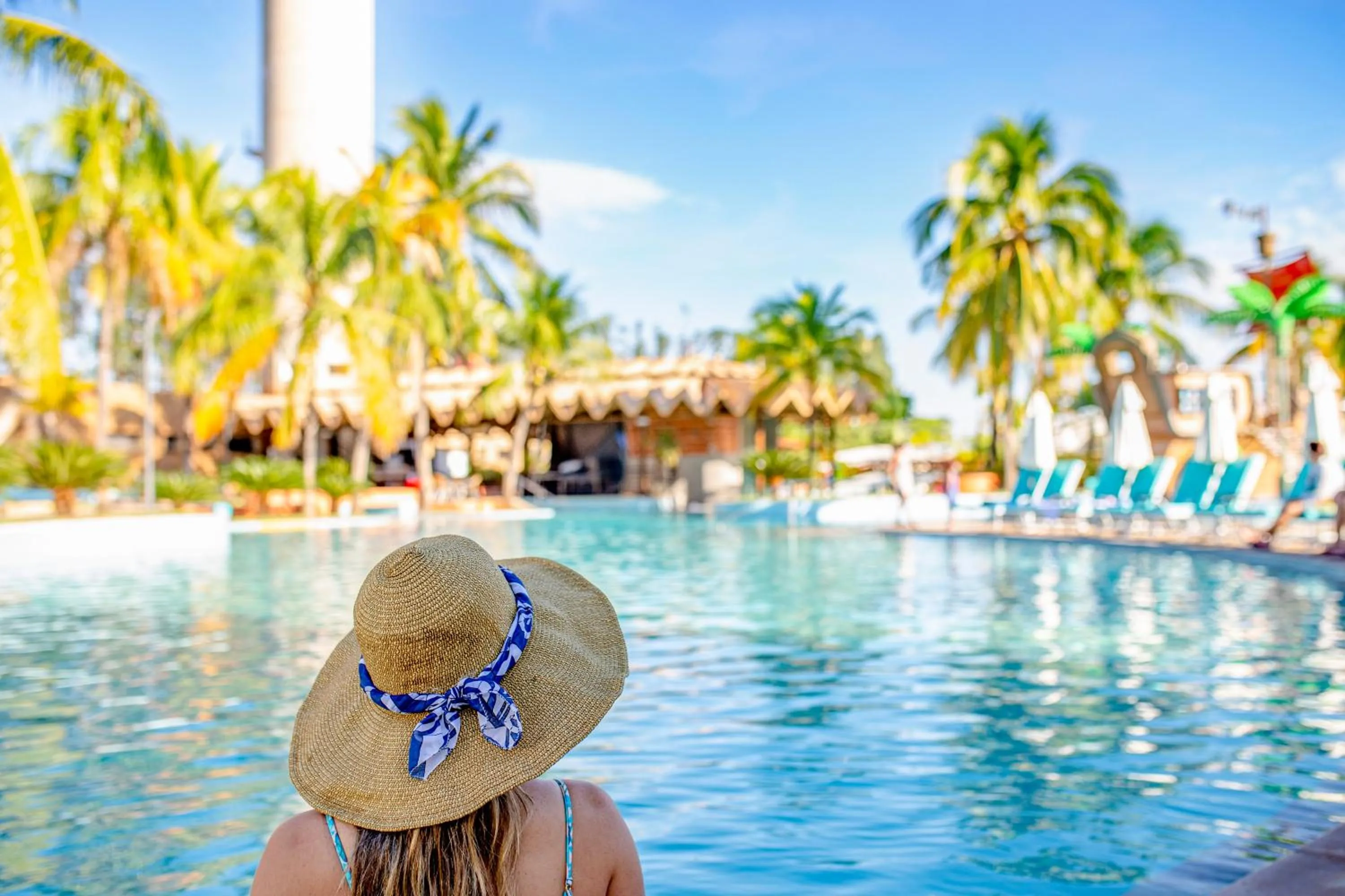 People in Blue Tree Thermas de Lins Resort