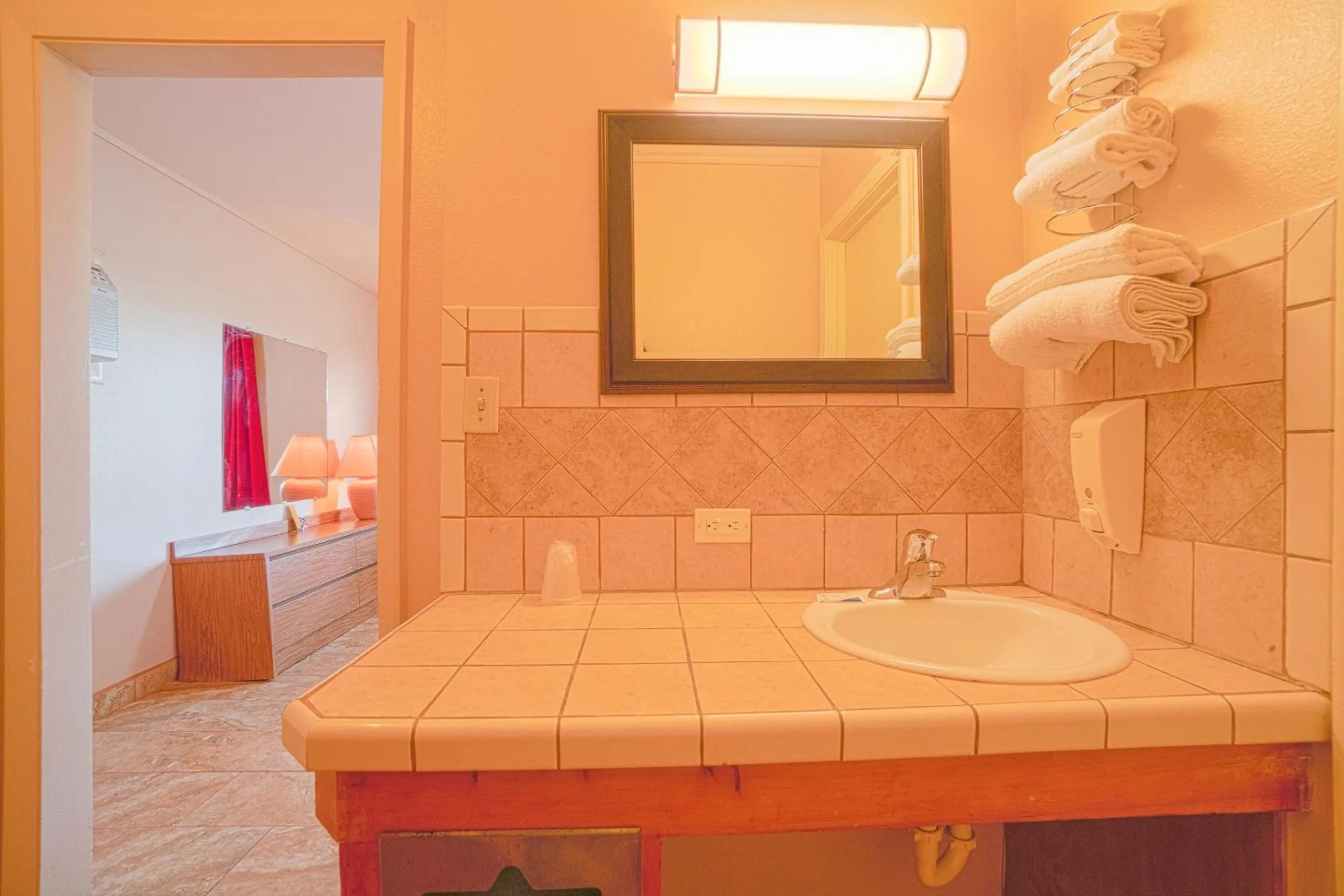 Bedroom in Vali Ho Motel By OYO Weslaco Mercedes