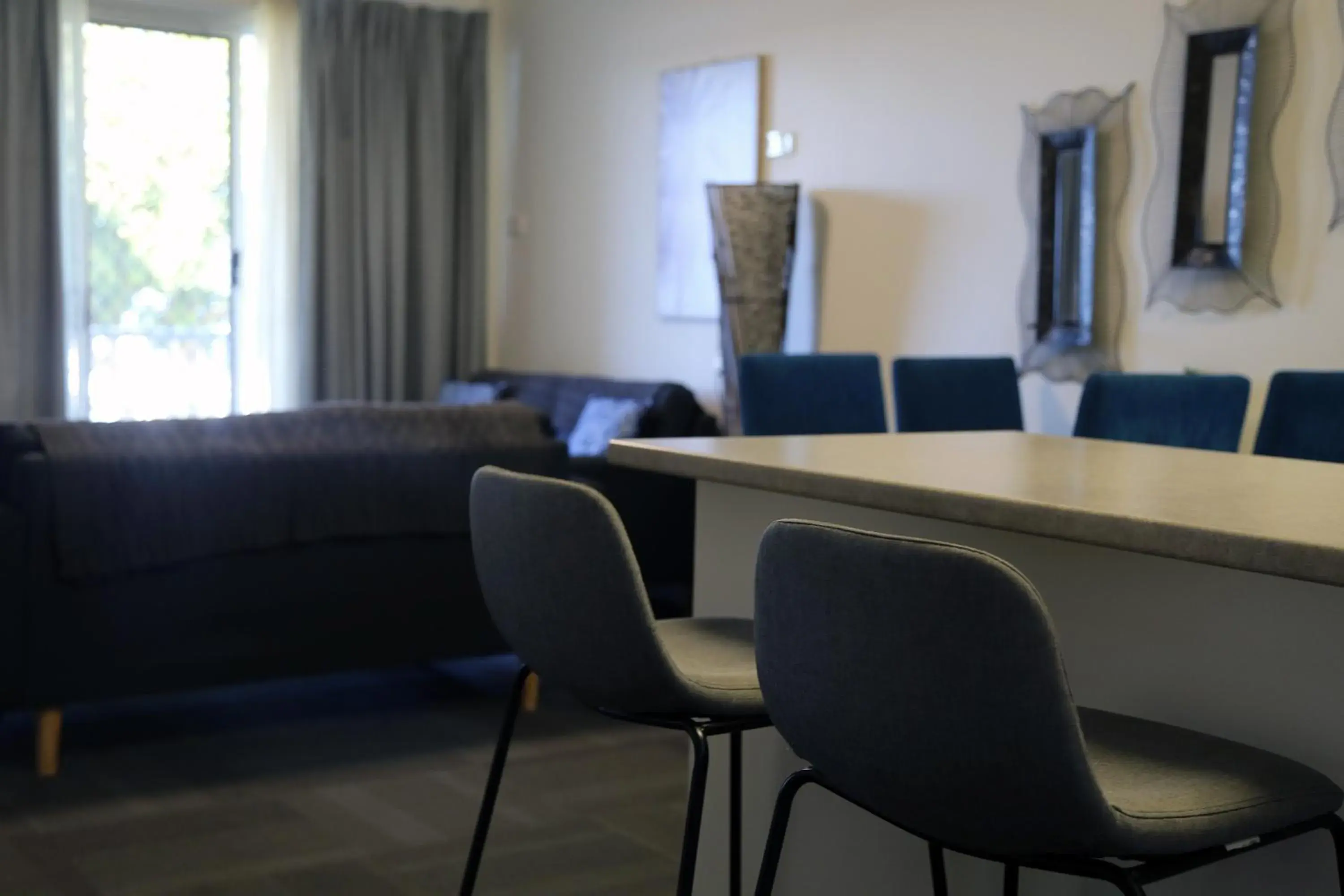 Two-Bedroom Apartment in Zorba Waterfront Motel Two-Bedroom Apartment in Zorba Waterfront Motel