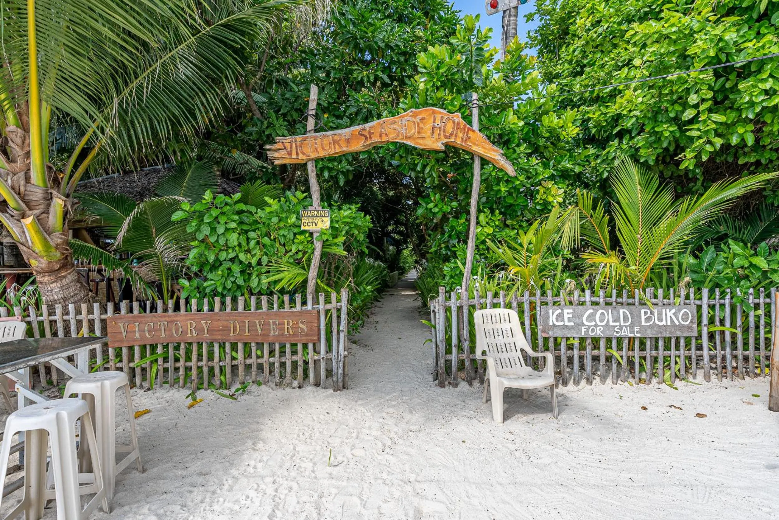 Facade/entrance in Victory Seaside Home