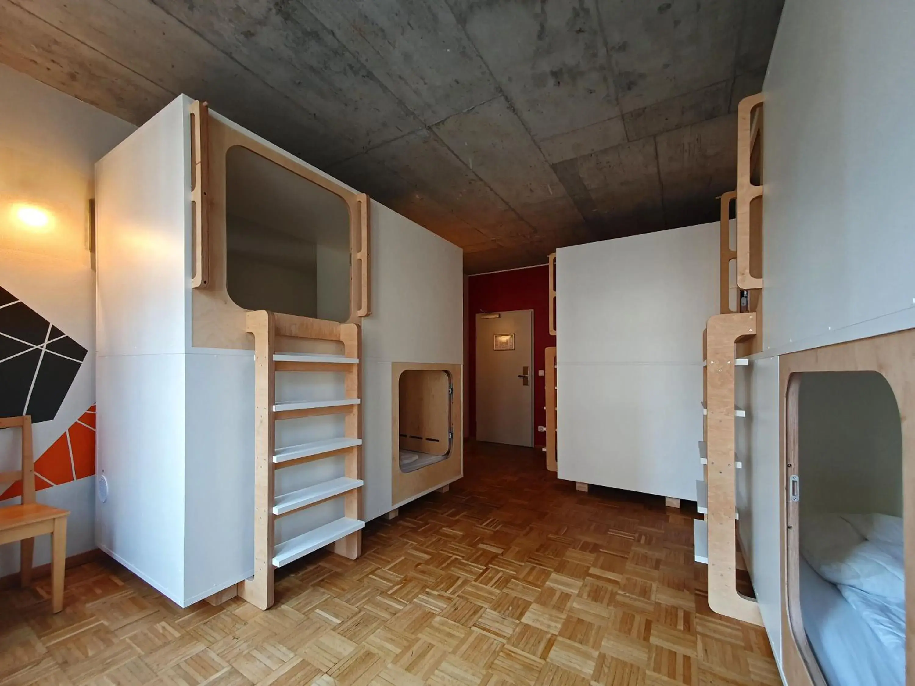 Single capsule with shared bathroom in Five Elements Hostel and Capsules Frankfurt Single capsule with shared bathroom in Five Elements Hostel and Capsules Frankfurt