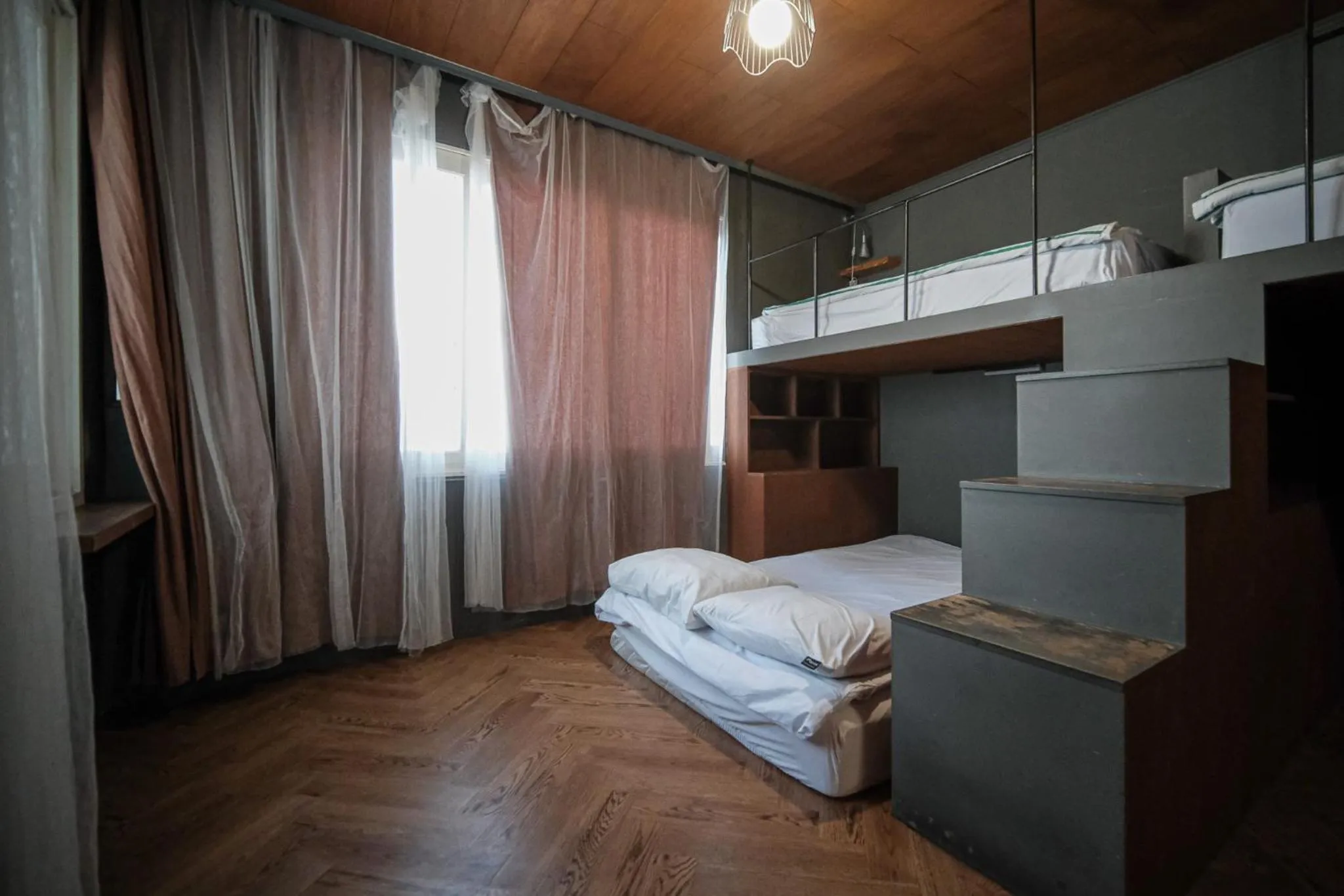 Bed in SISnBRO Guesthouse