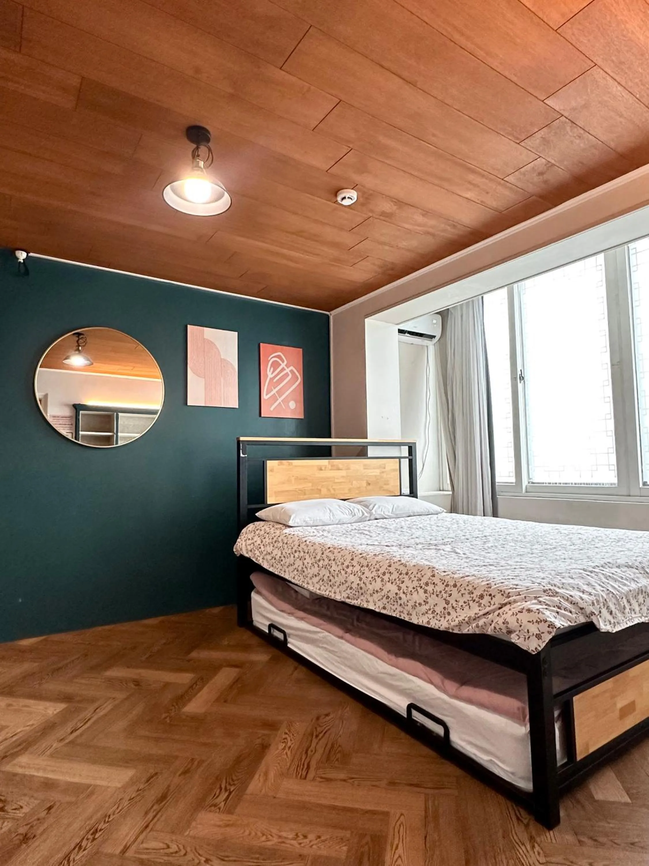 Bed in SISnBRO Guesthouse