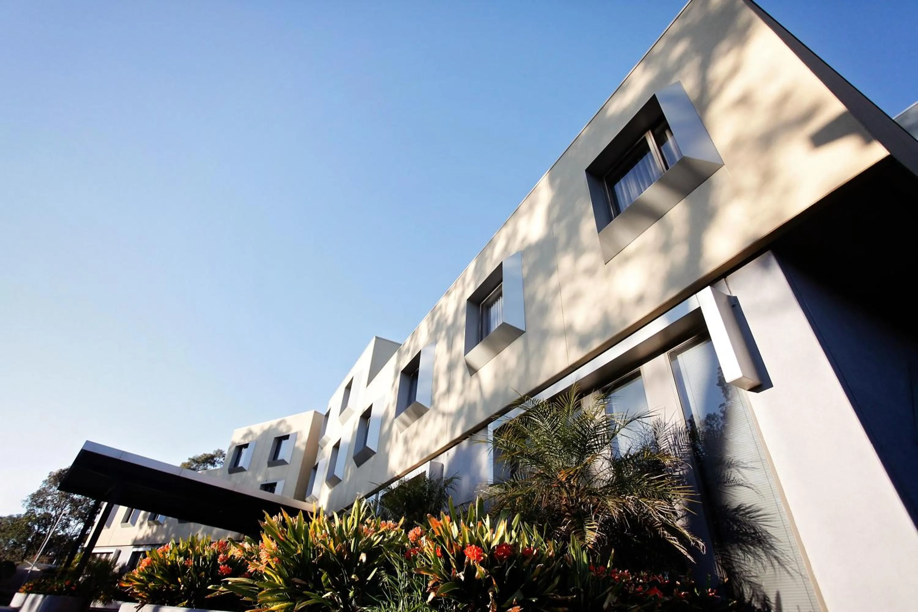 Property building in Golden Pebble Hotel