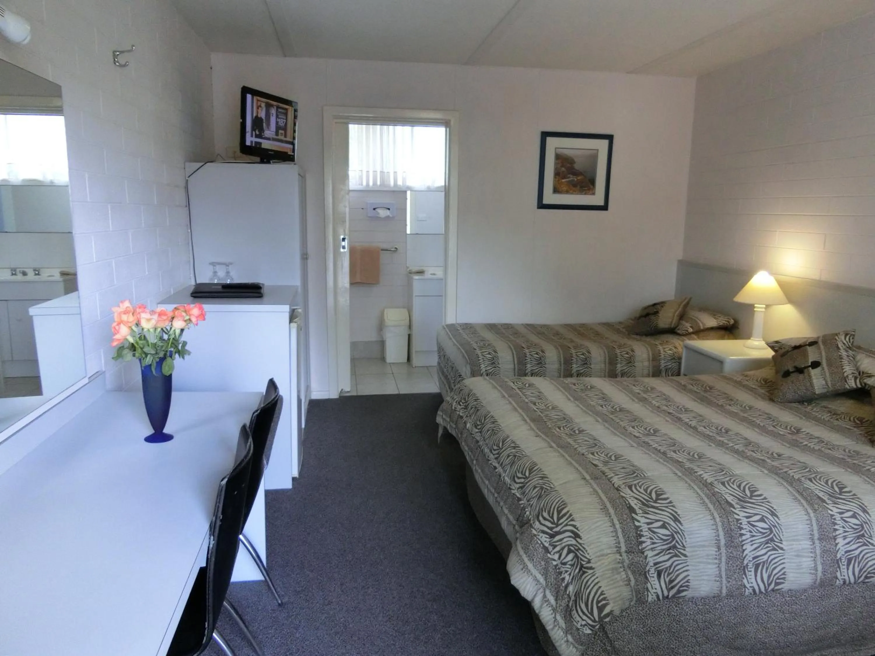 Shower in Motel Ringwood