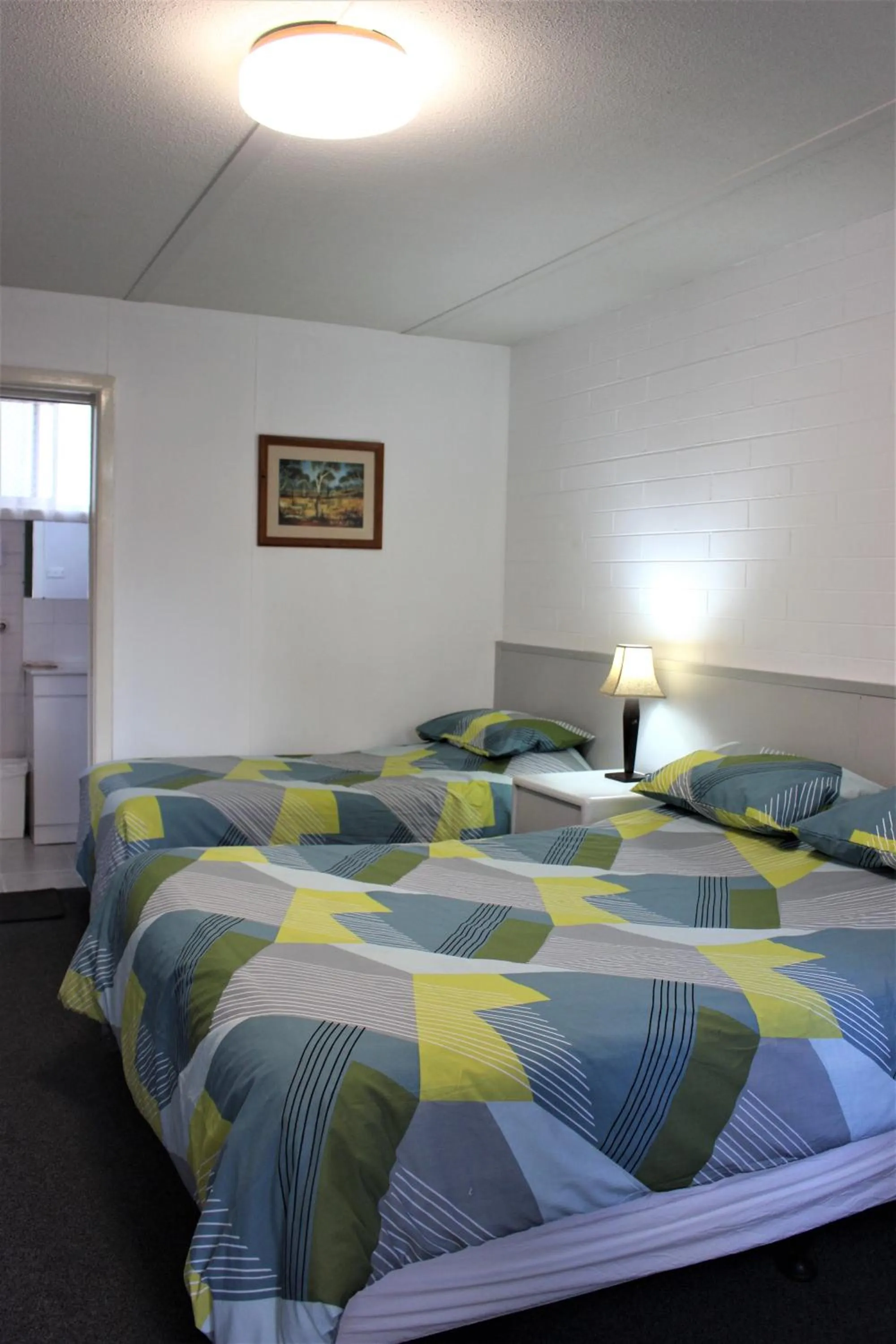 Shower in Motel Ringwood