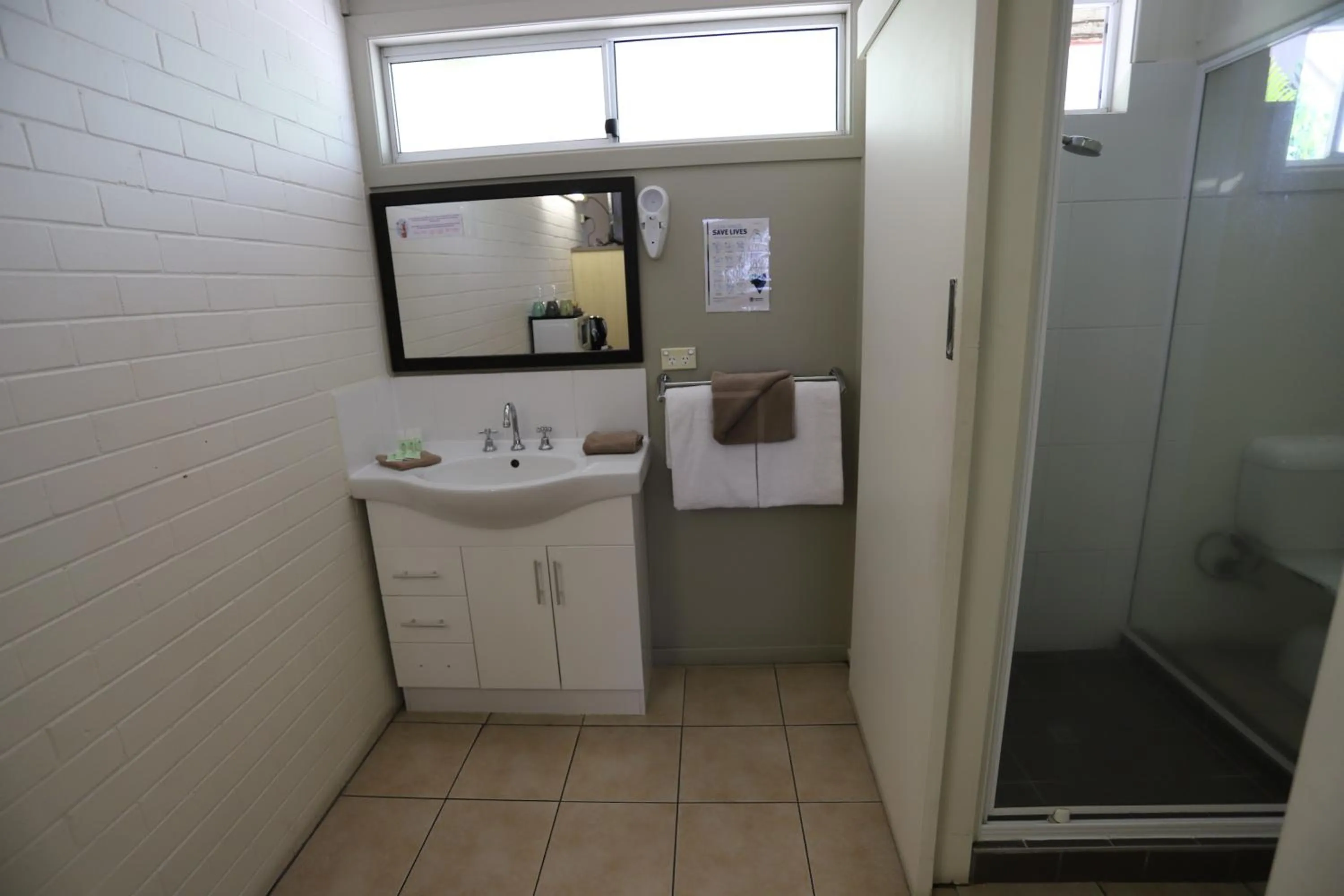 Shower in Tropic Coast Motel