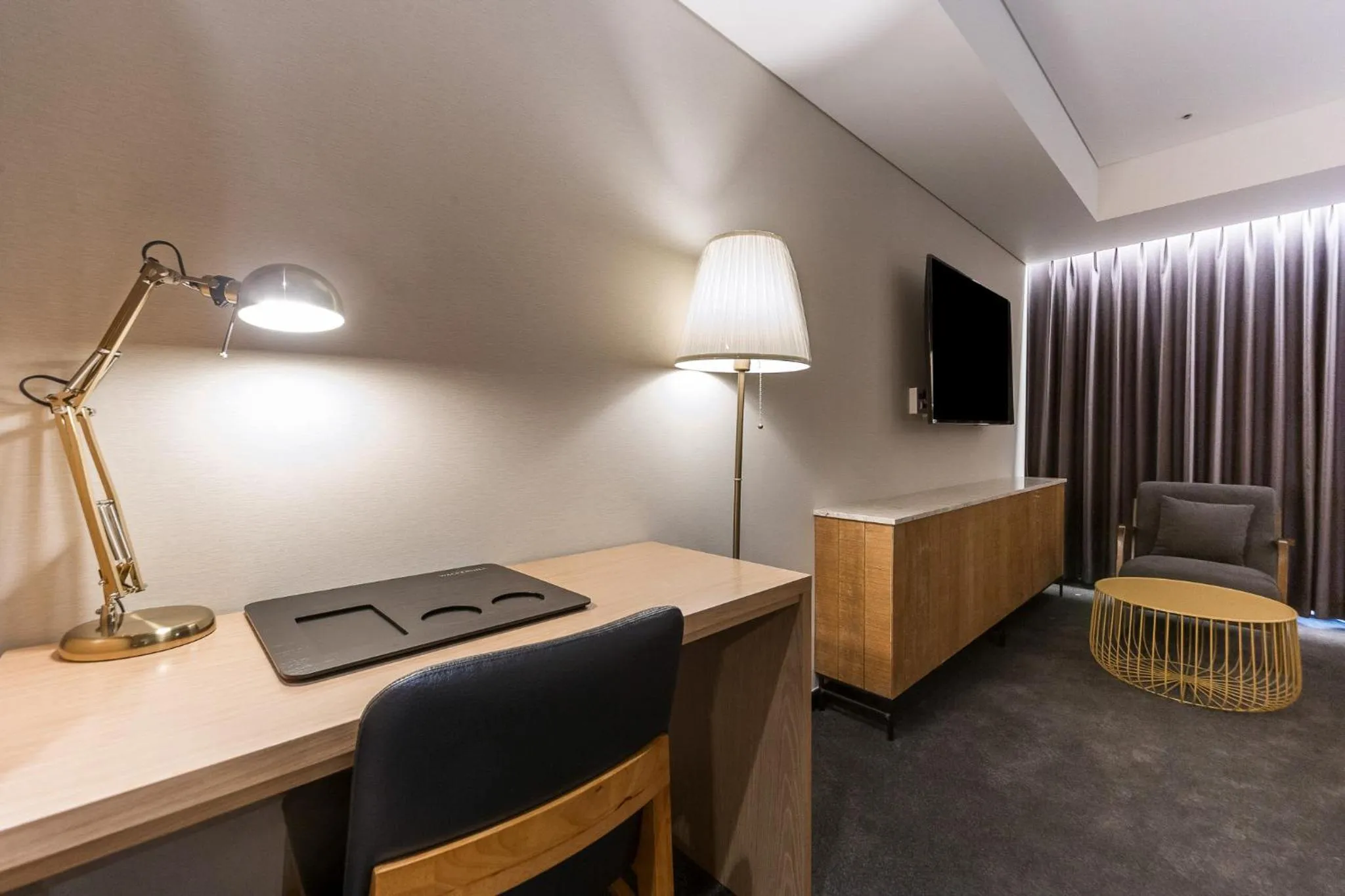 Seating area in Gwangju HOUND Hotel