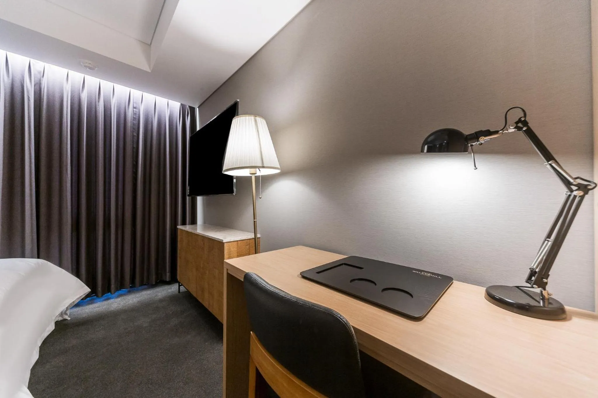 Seating area in Gwangju HOUND Hotel