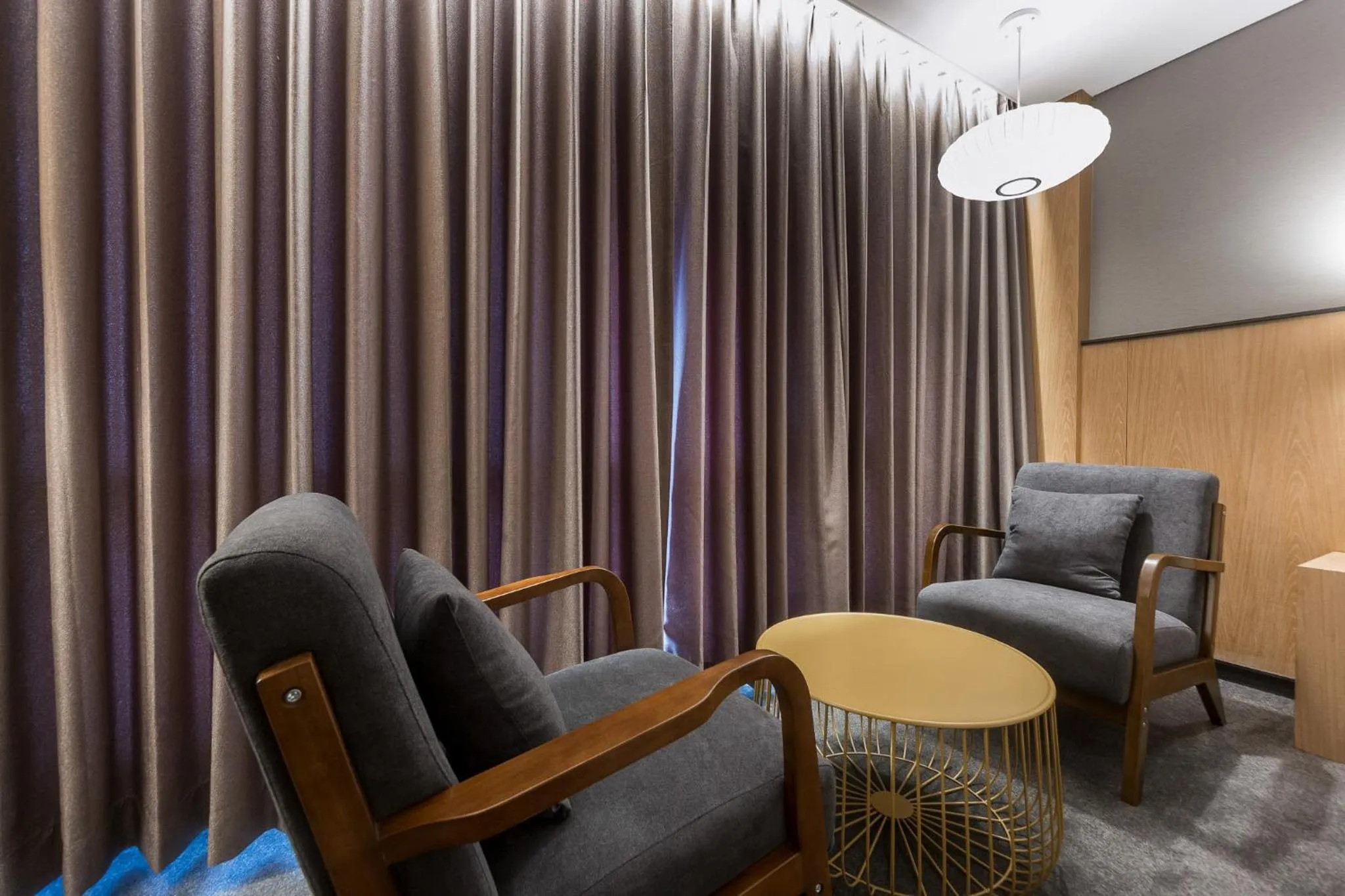 Seating area in Gwangju HOUND Hotel