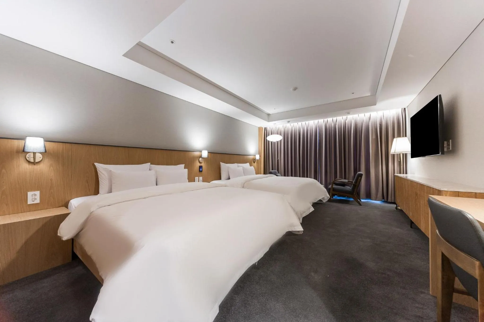 Photo of the whole room, Bed in Gwangju HOUND Hotel