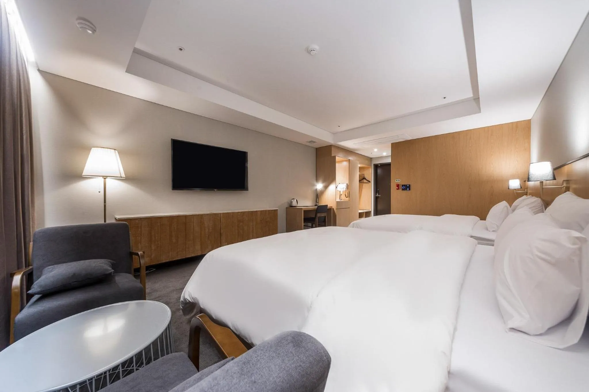 Photo of the whole room, Bed in Gwangju HOUND Hotel