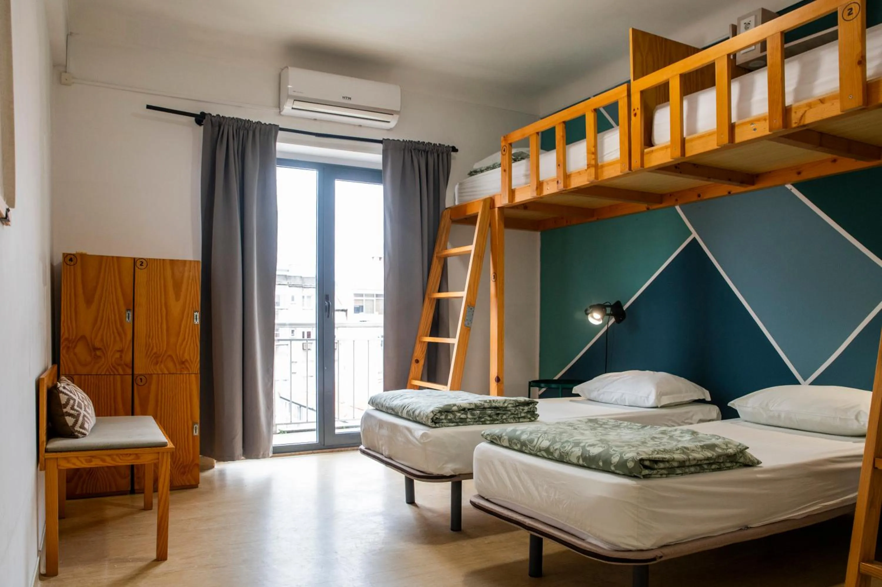 Bed in WOT Nomad Social