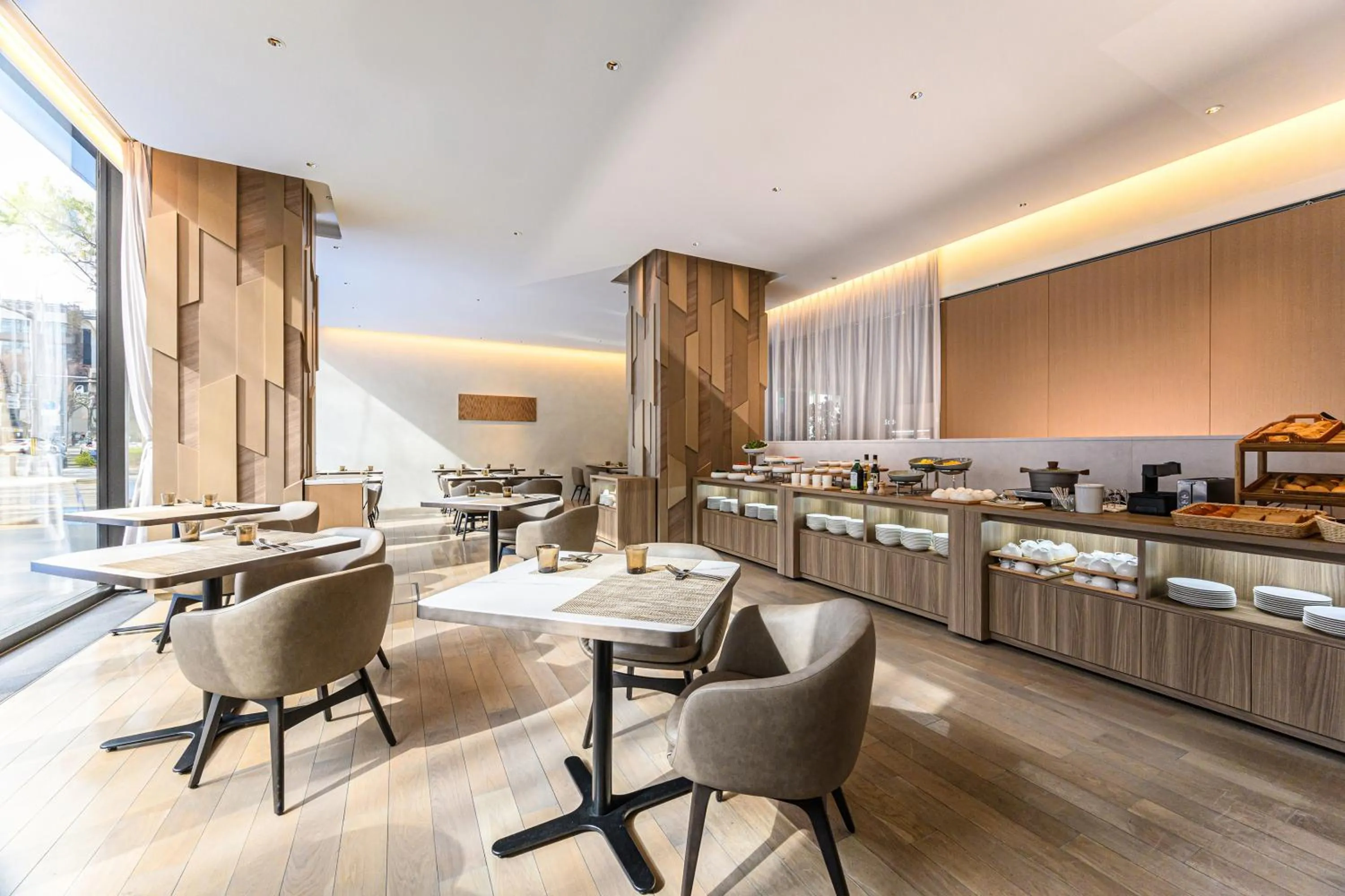 Restaurant/places to eat in The Royal Park Hotel Iconic Kyoto