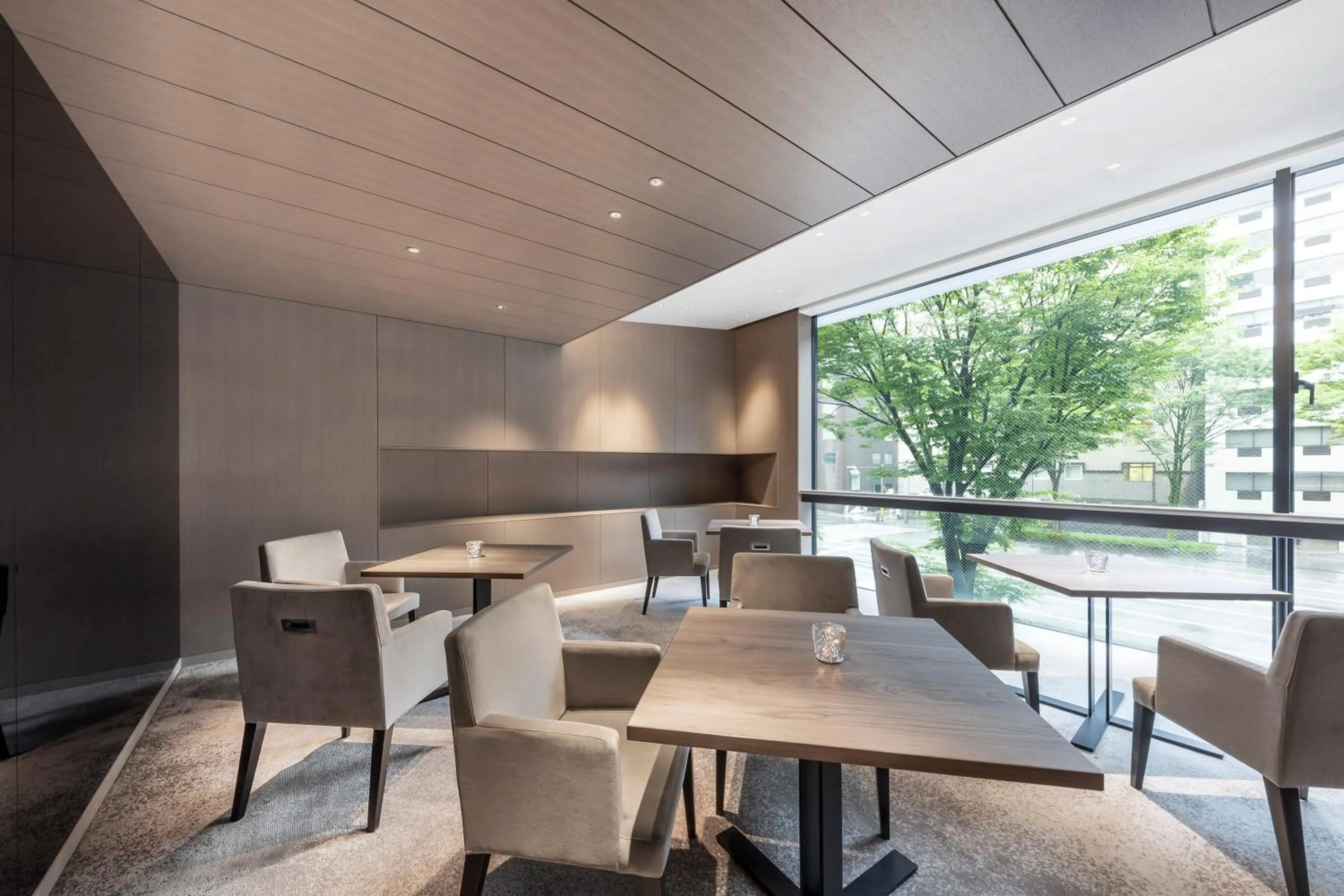 Lounge or bar in The Royal Park Hotel Iconic Kyoto