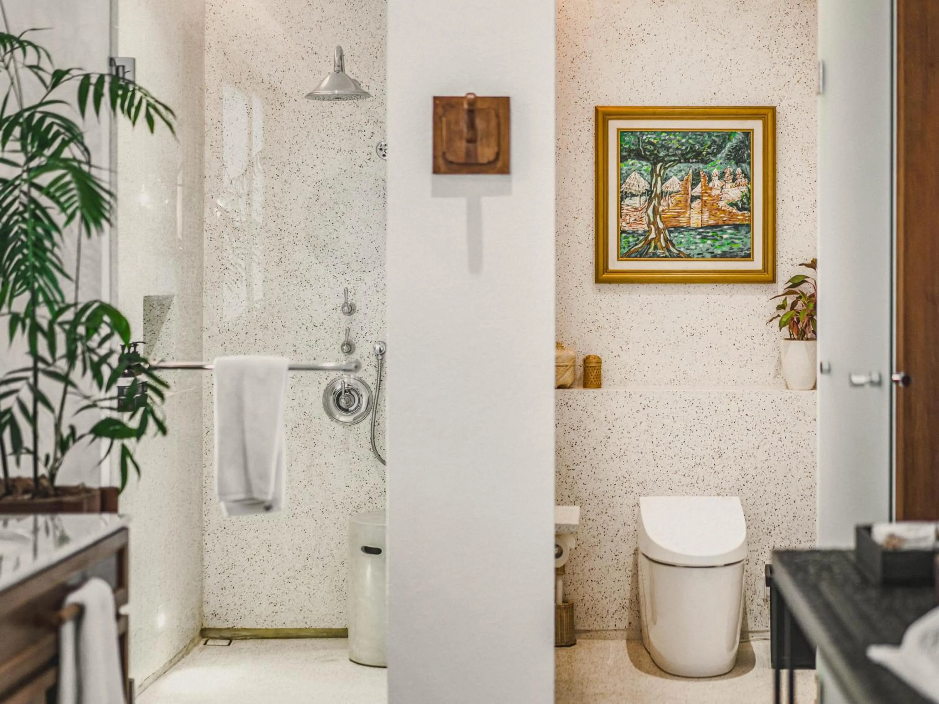 Shower in The Sayan House Villas