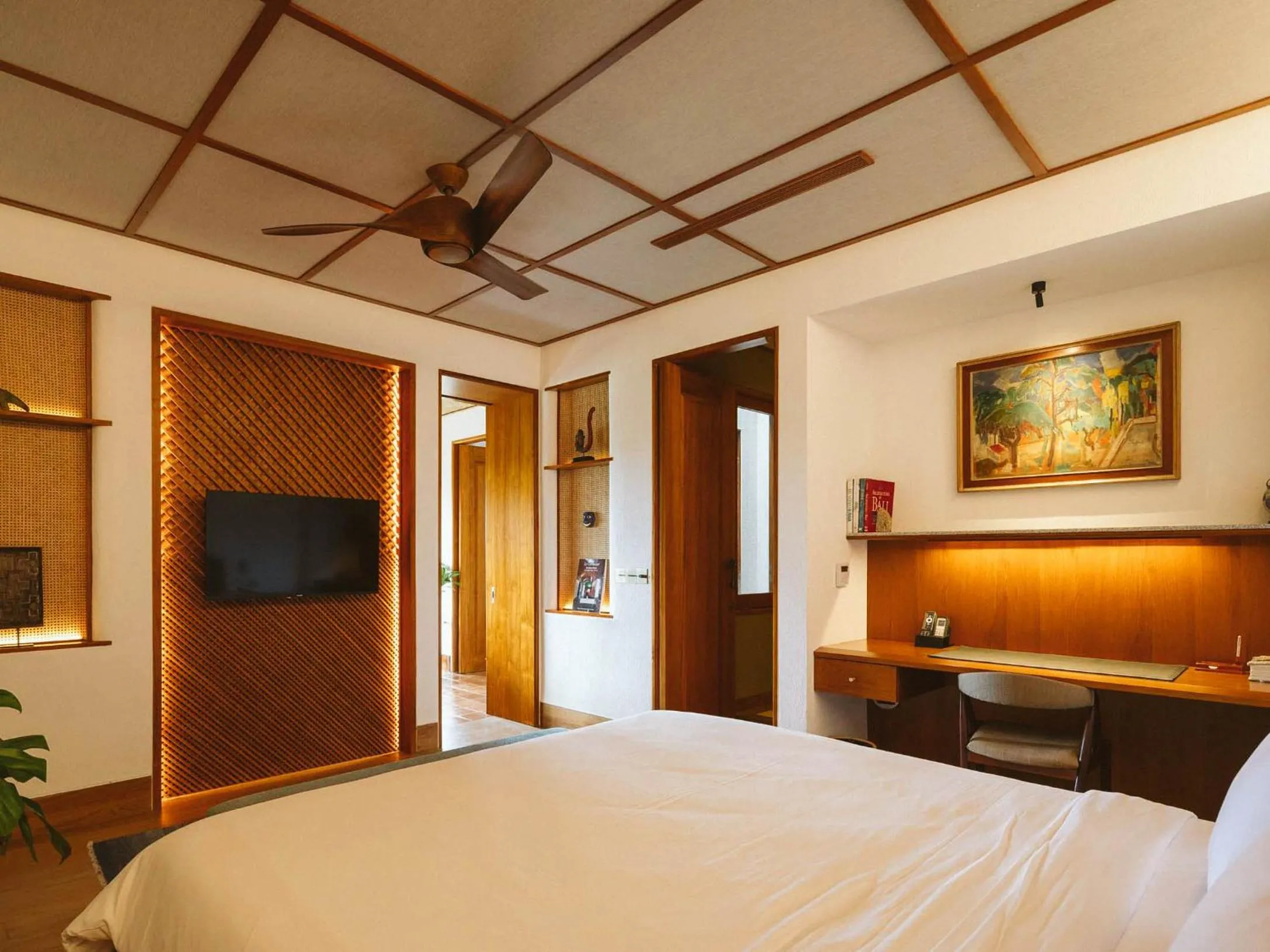 Bed in The Sayan House Villas