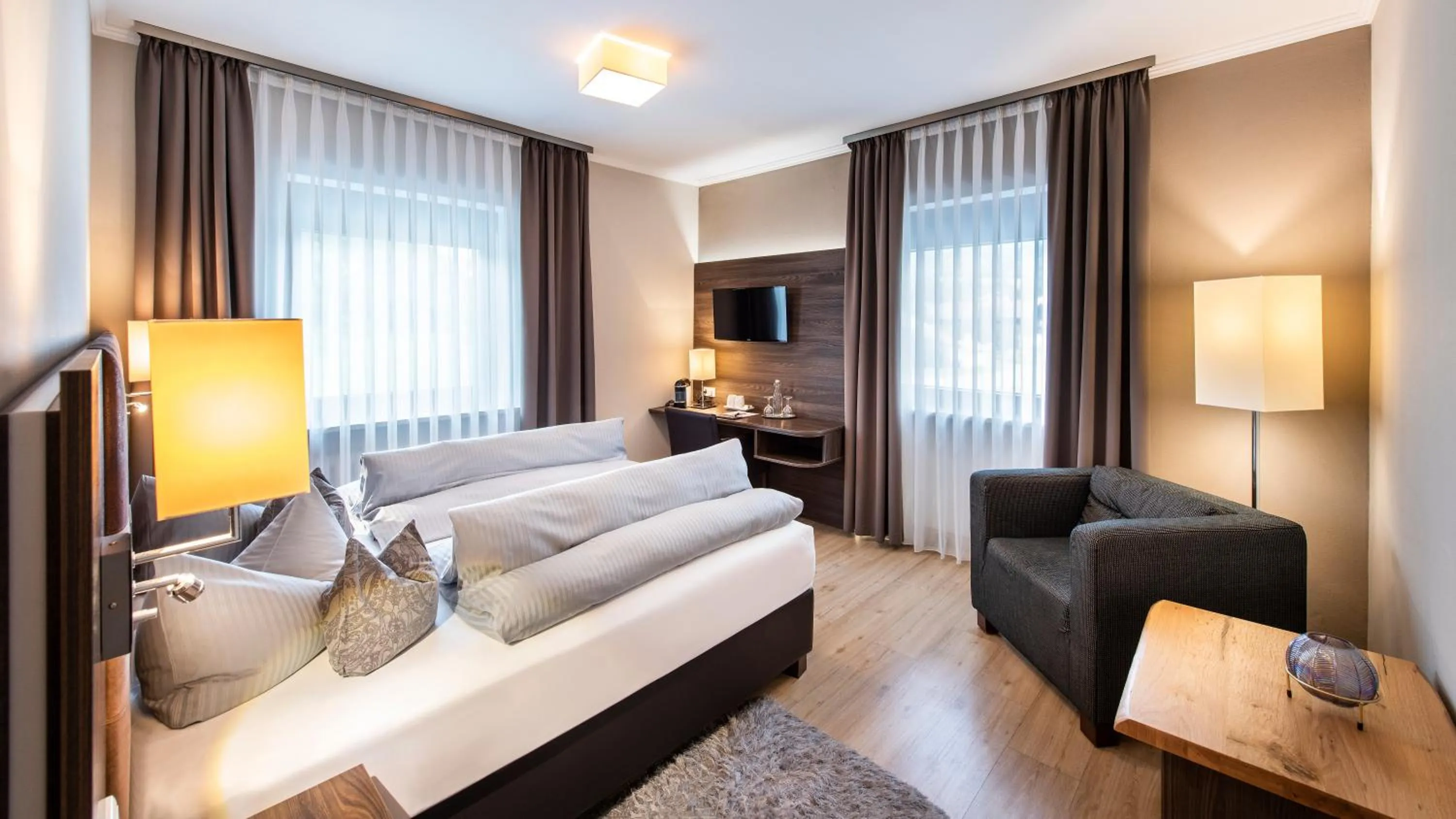 Bed in Sporthotel Bernrieder Hof GmbH